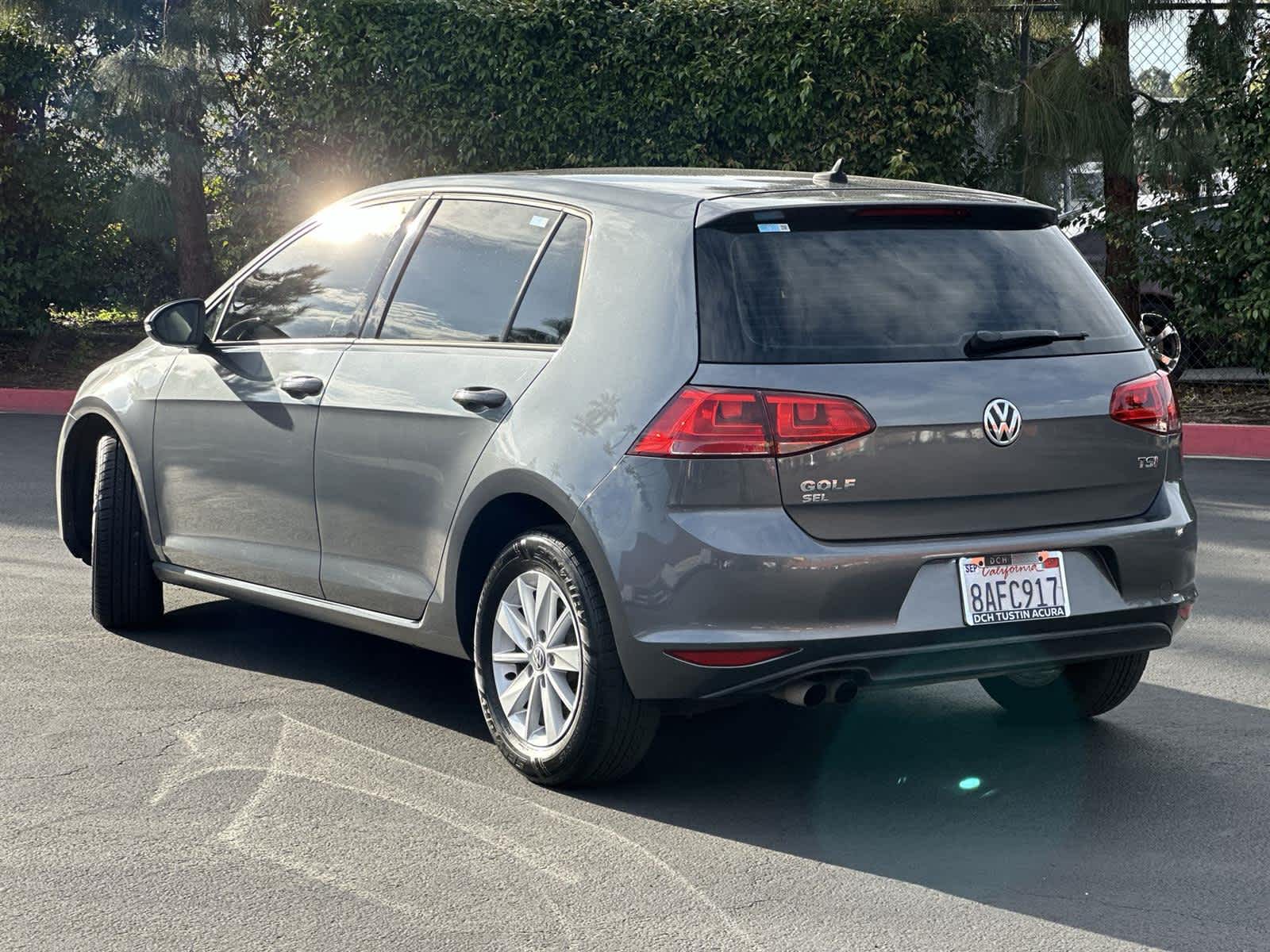 Thumbnail: 2017 Volkswagen Golf - 4