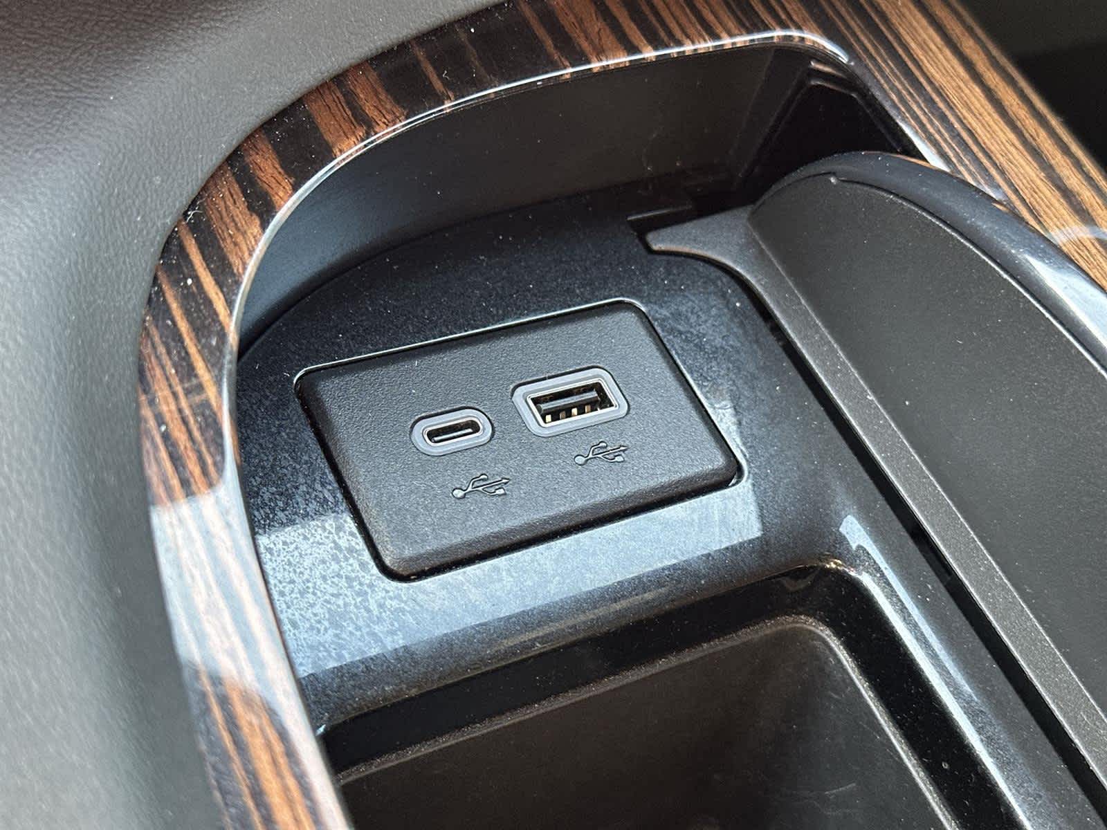 Thumbnail: 2024 Cadillac Escalade - 28