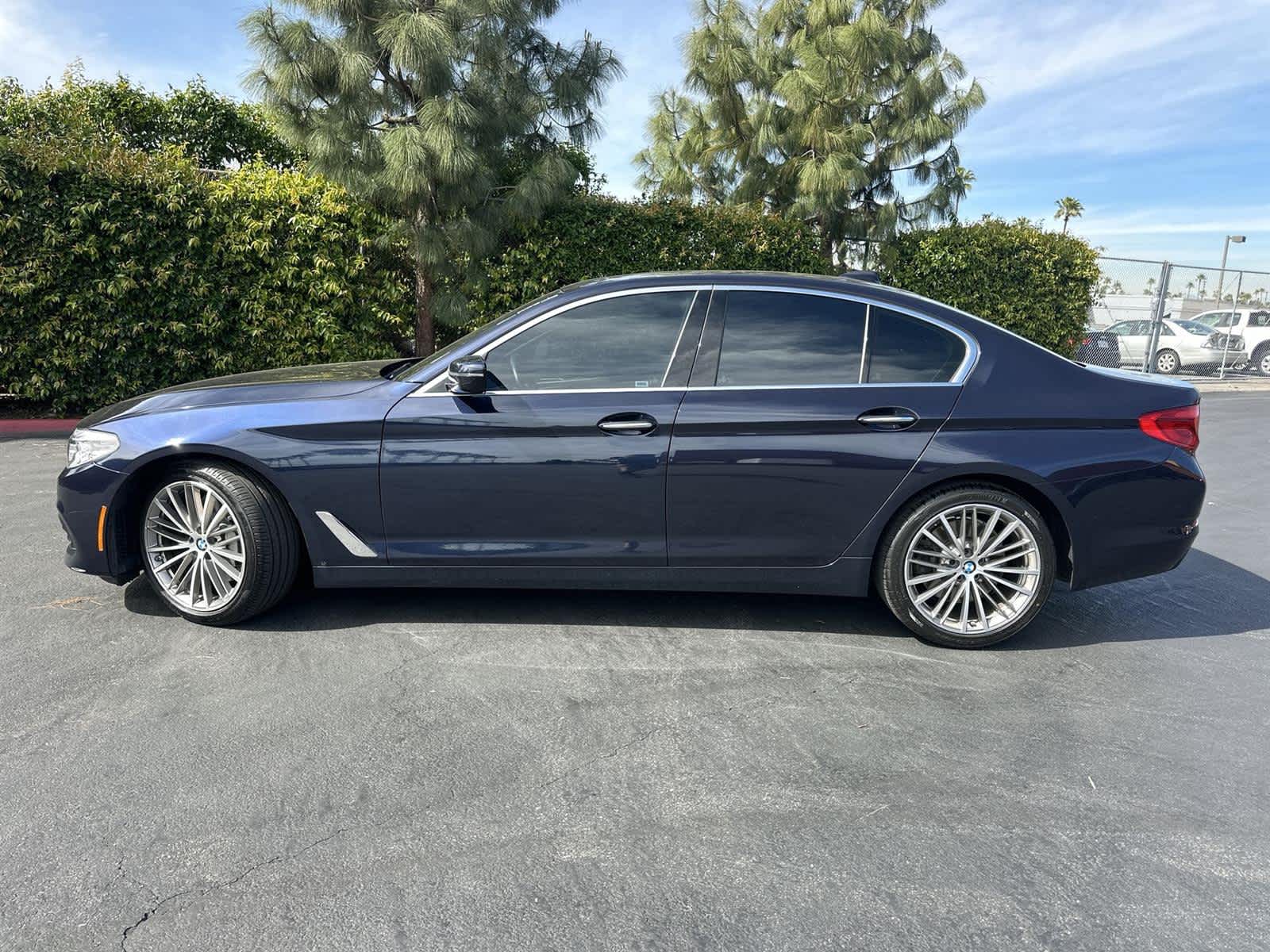 Thumbnail: 2017 BMW 5 Series - 3
