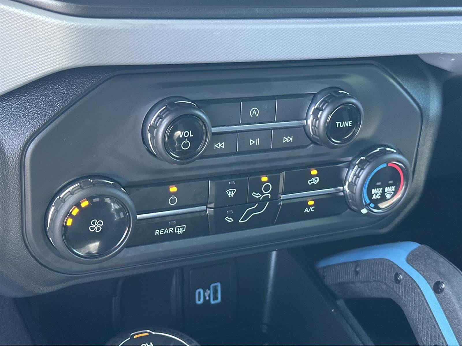 Thumbnail: 2023 Ford Bronco - 27