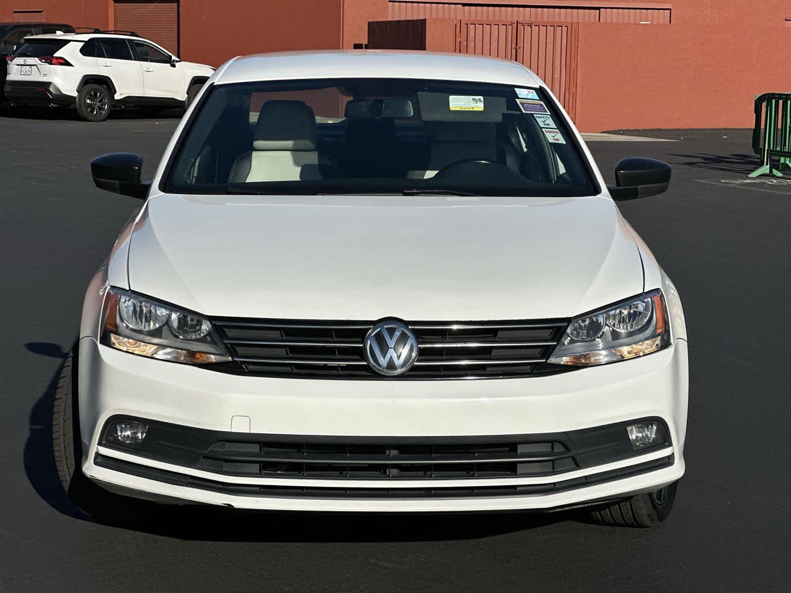 Thumbnail: 2016 Volkswagen Jetta - 6