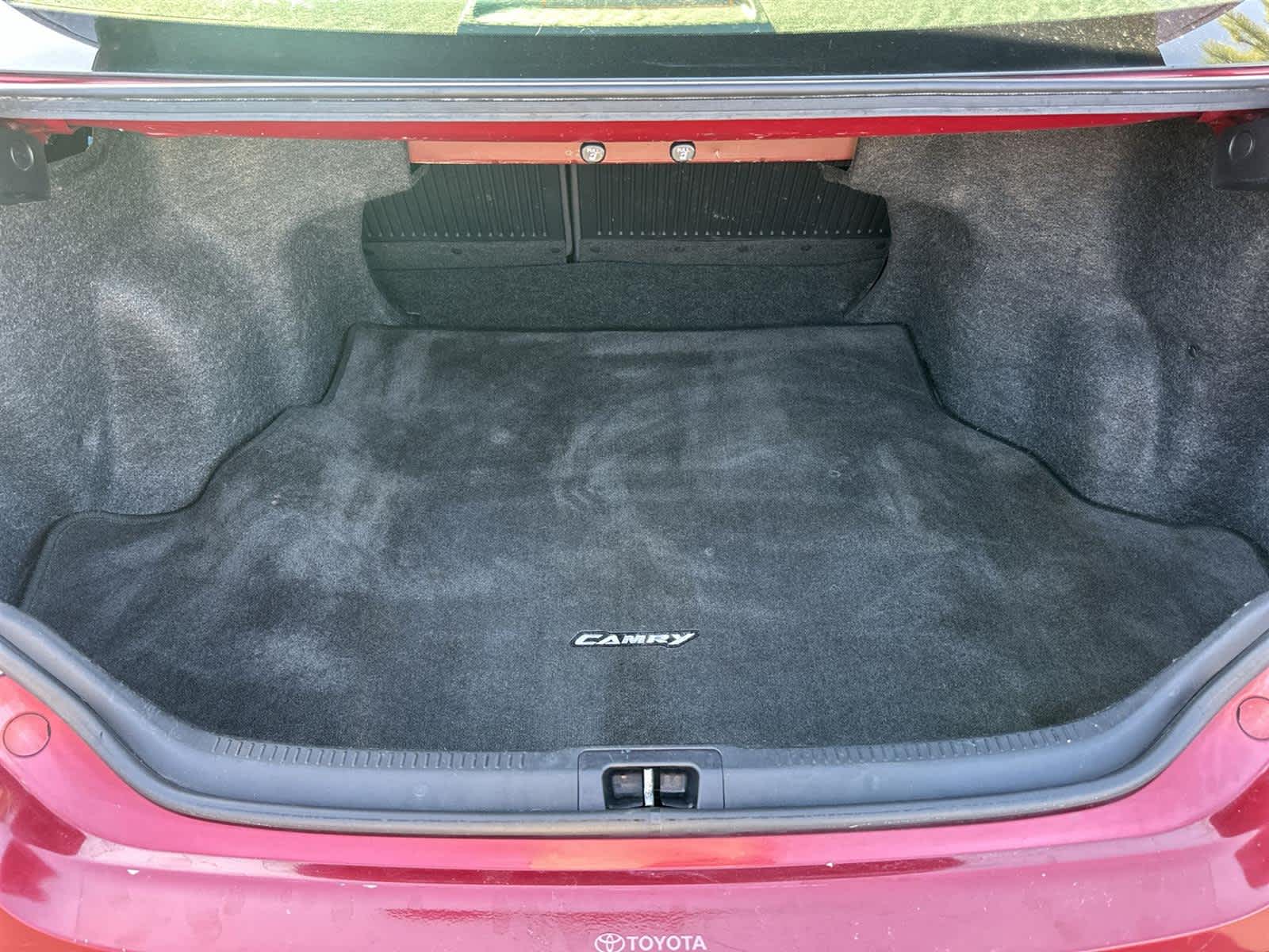 Thumbnail: 2015 Toyota Camry - 19