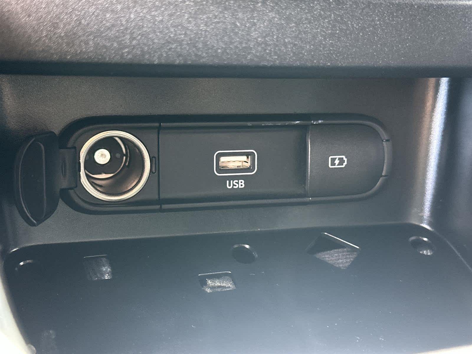 Thumbnail: 2023 Kia Forte - 26