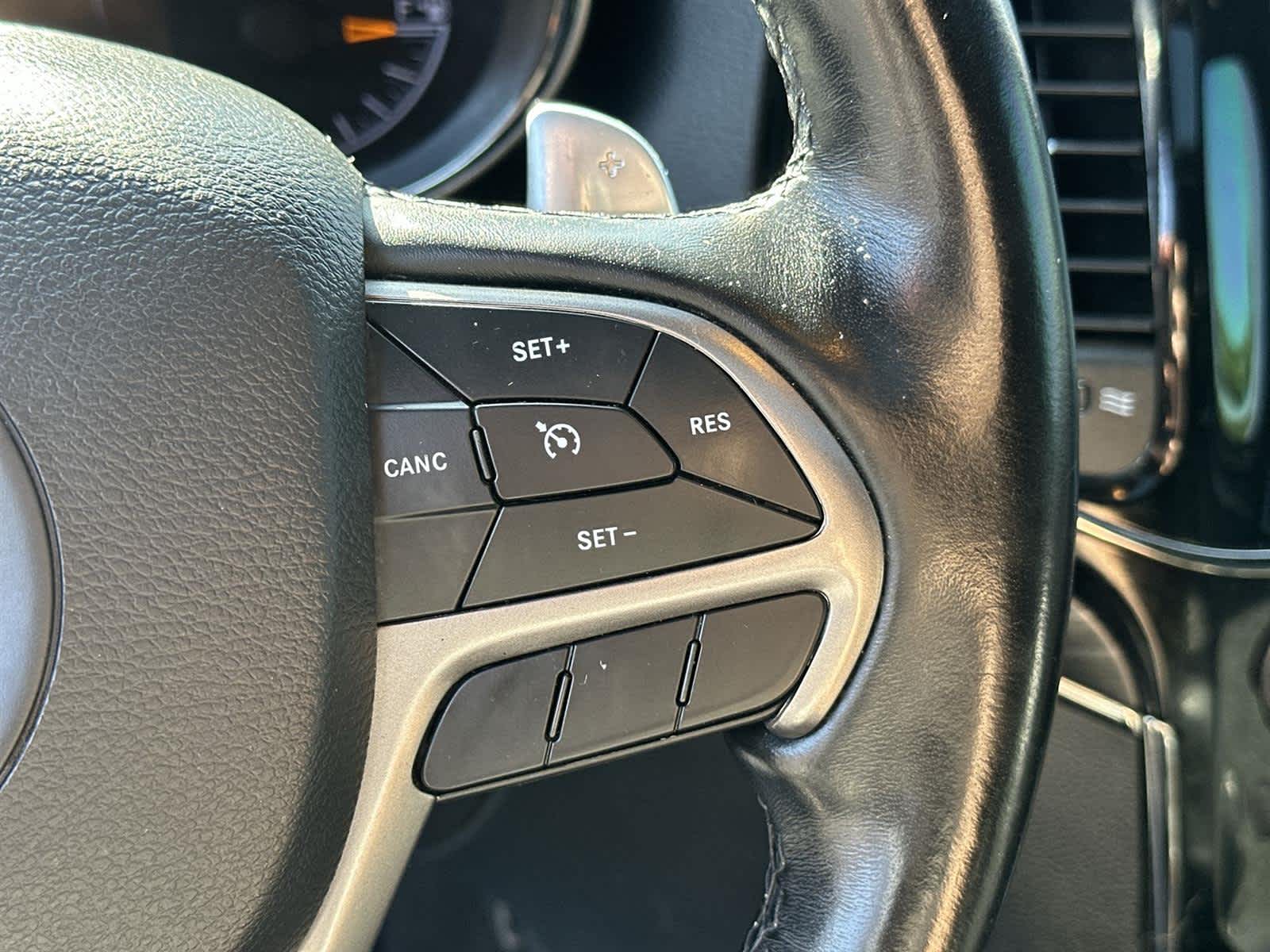 Thumbnail: 2020 Jeep Grand Cherokee - 25