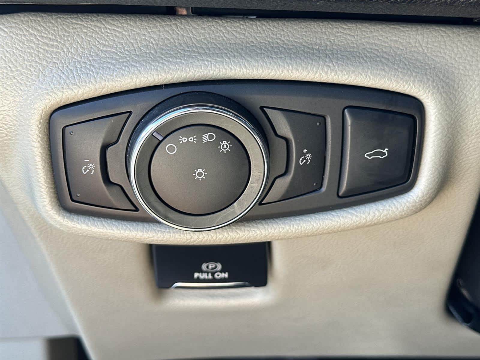 Thumbnail: 2017 Lincoln MKZ - 31