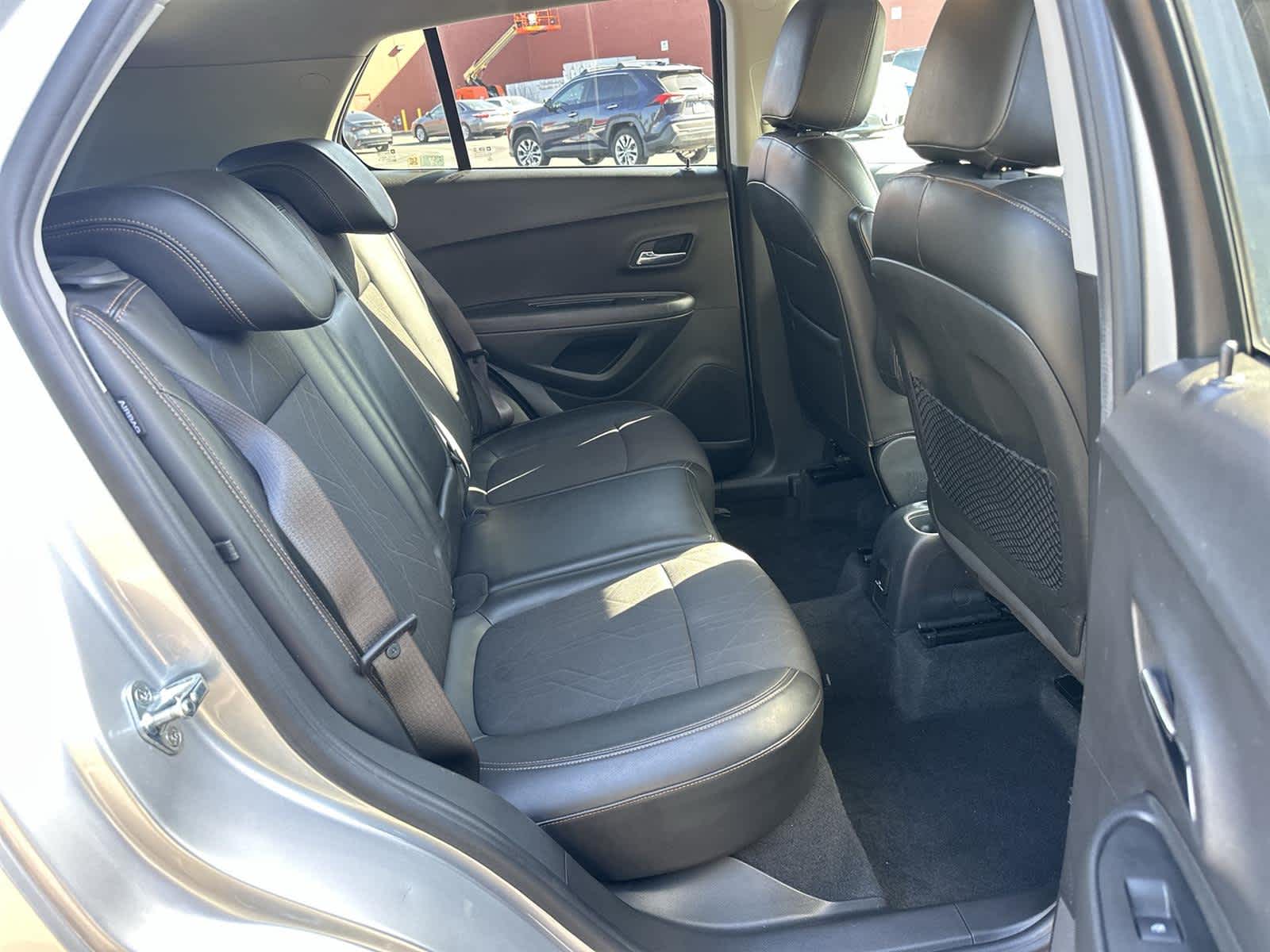 Thumbnail: 2018 Chevrolet Trax - 13