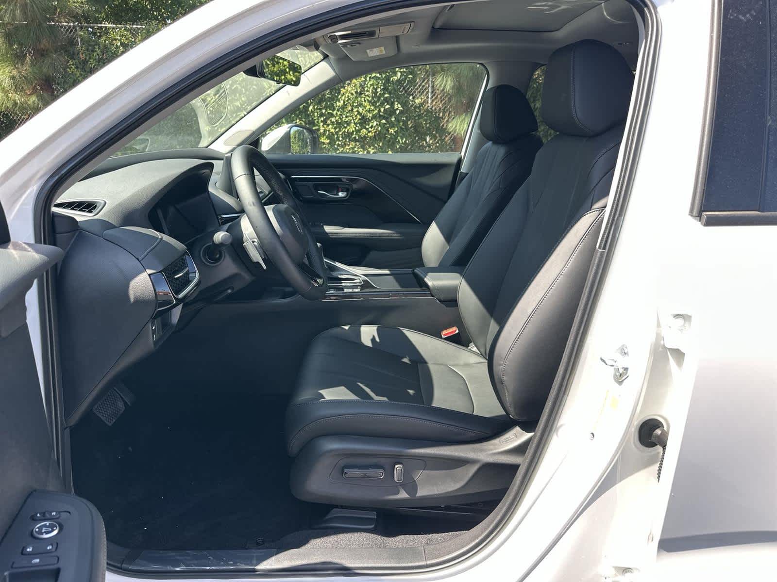 Thumbnail: 2025 Acura ADX - 11