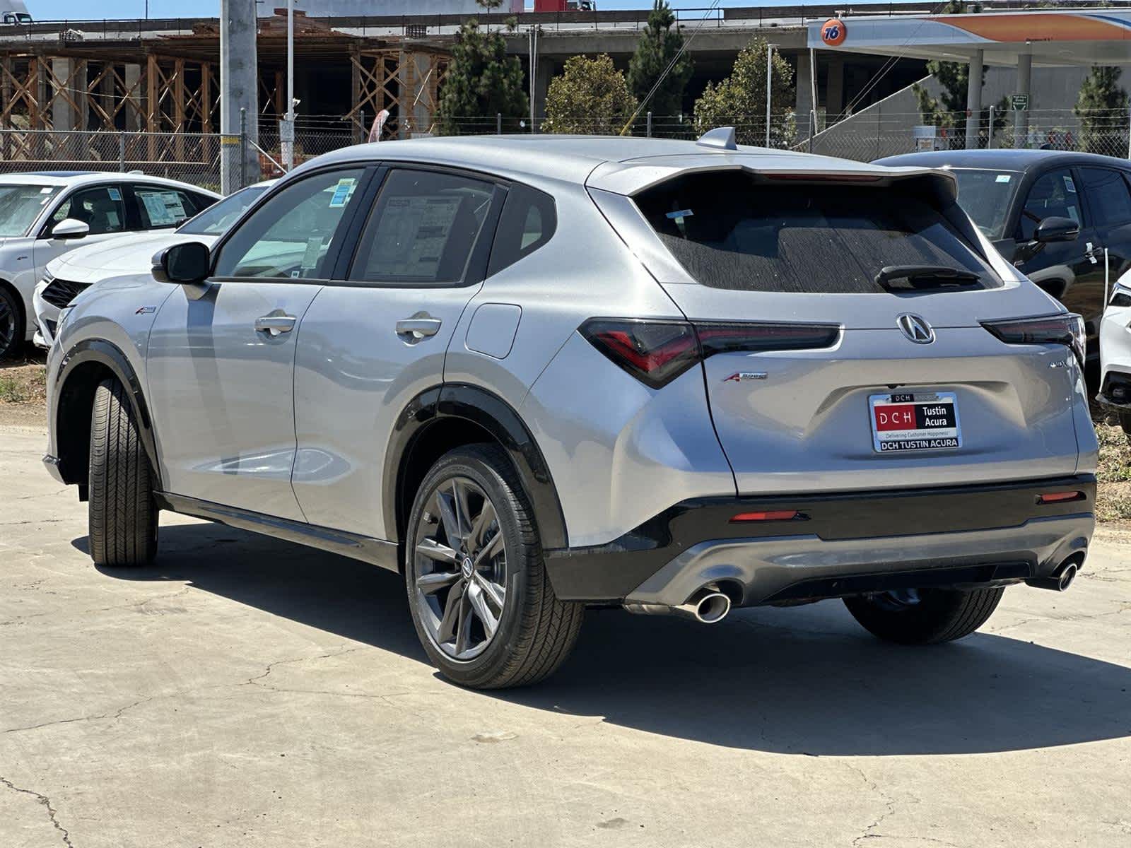 Thumbnail: 2025 Acura ADX - 4