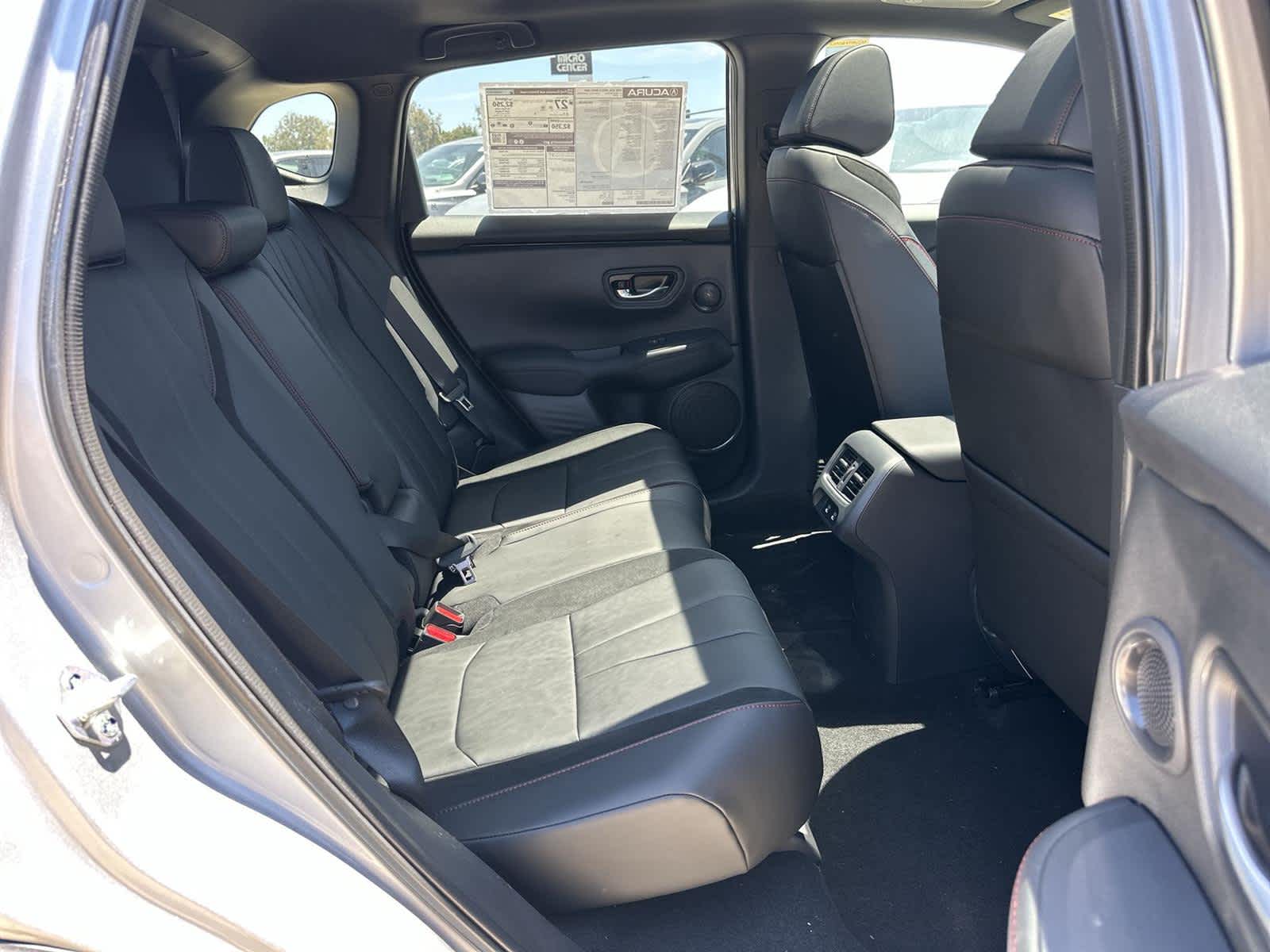 Thumbnail: 2025 Acura ADX - 13