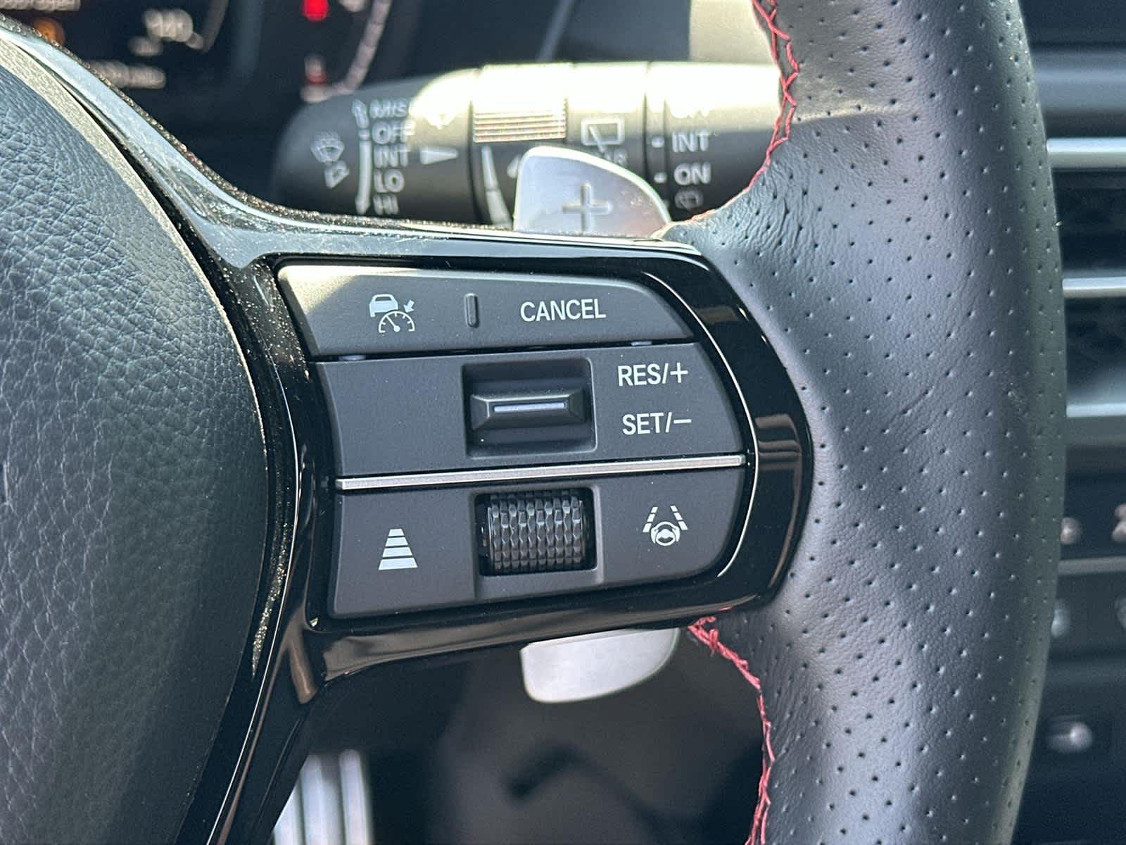 Thumbnail: 2025 Acura ADX - 22