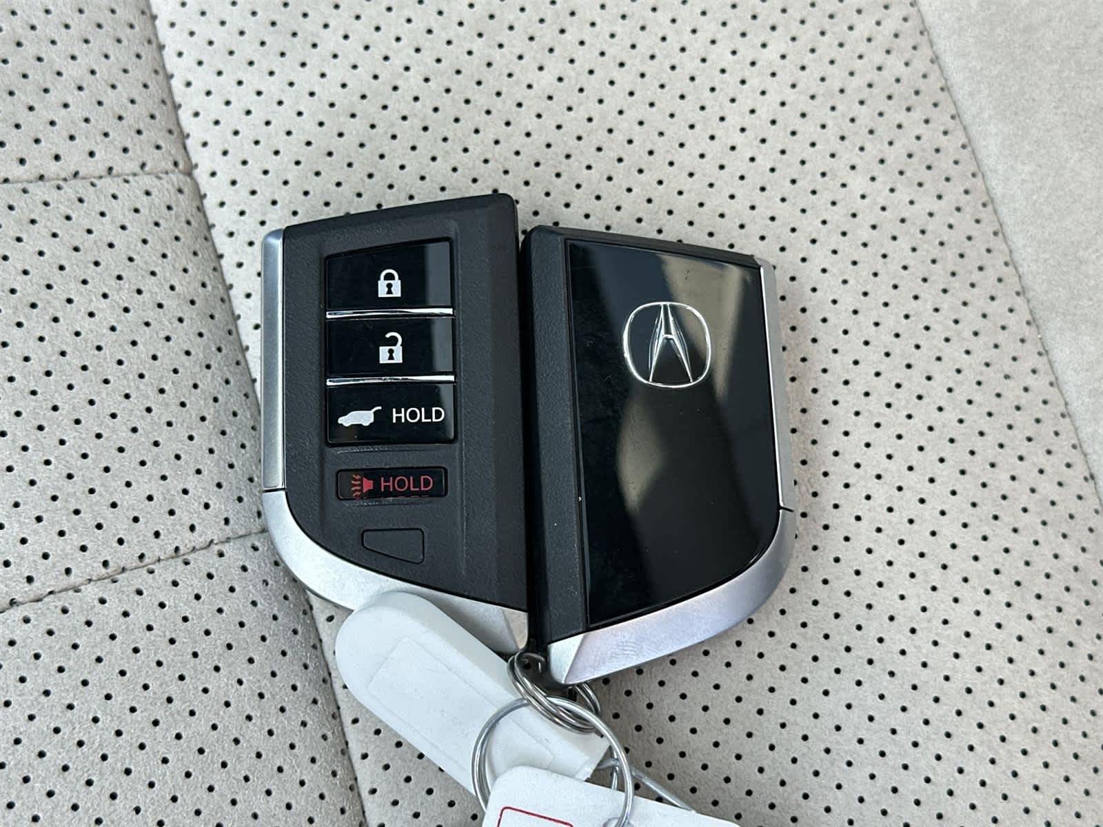 Thumbnail: 2025 Acura ADX - 18