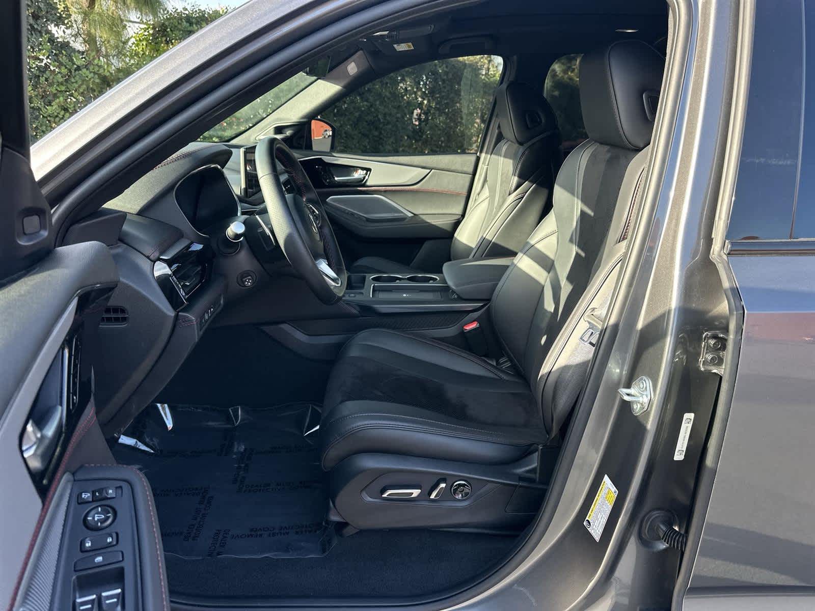 Thumbnail: 2025 Acura MDX - 11