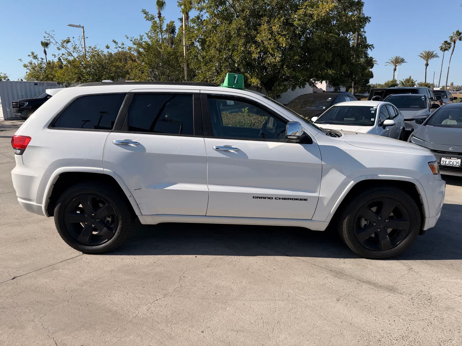 Thumbnail: 2014 Jeep Grand Cherokee - 6