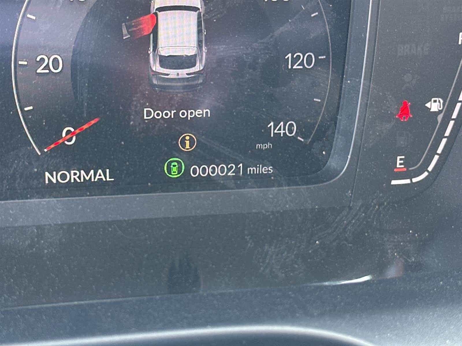 Thumbnail: 2025 Acura ADX - 18