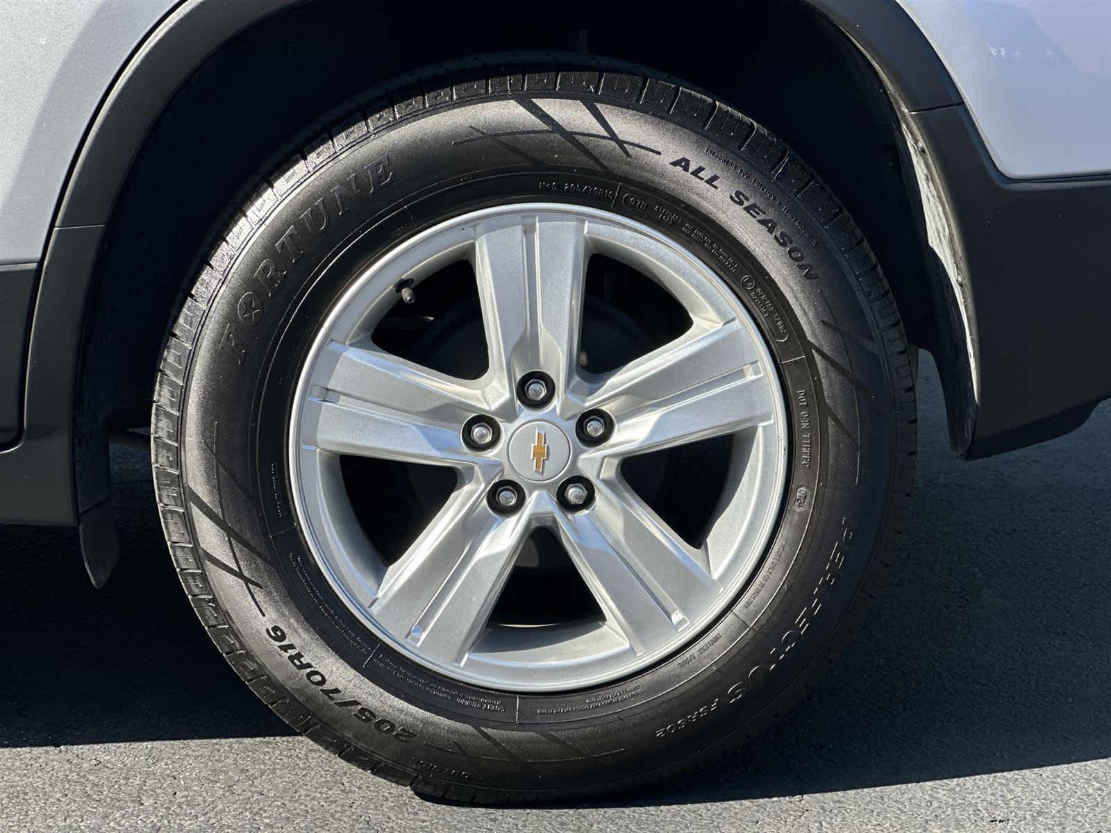 Thumbnail: 2018 Chevrolet Trax - 8