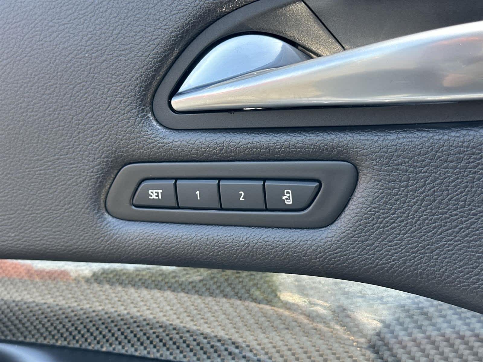 Thumbnail: 2019 Cadillac XT4 - 31