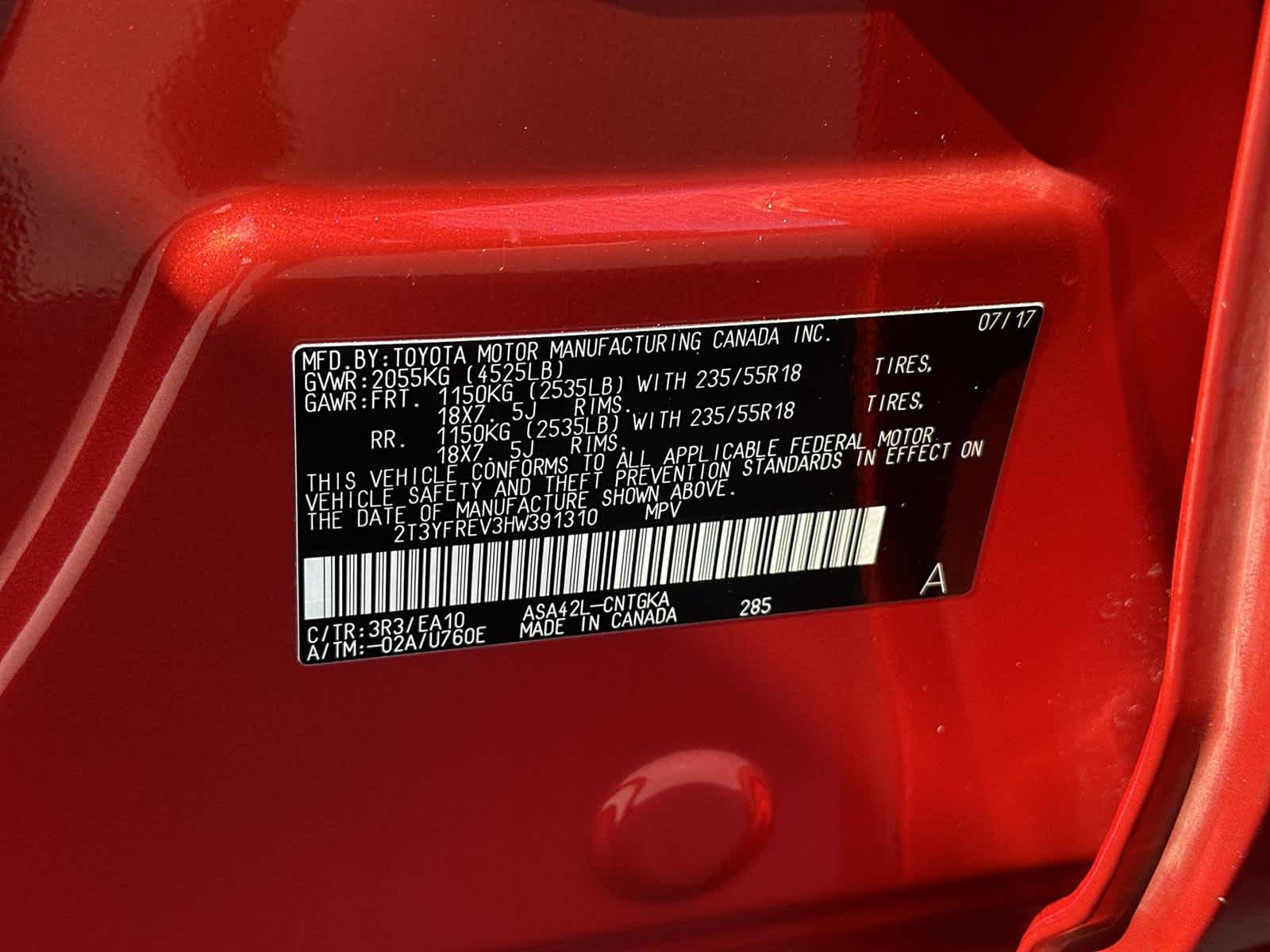 Thumbnail: 2017 Toyota RAV4 - 21