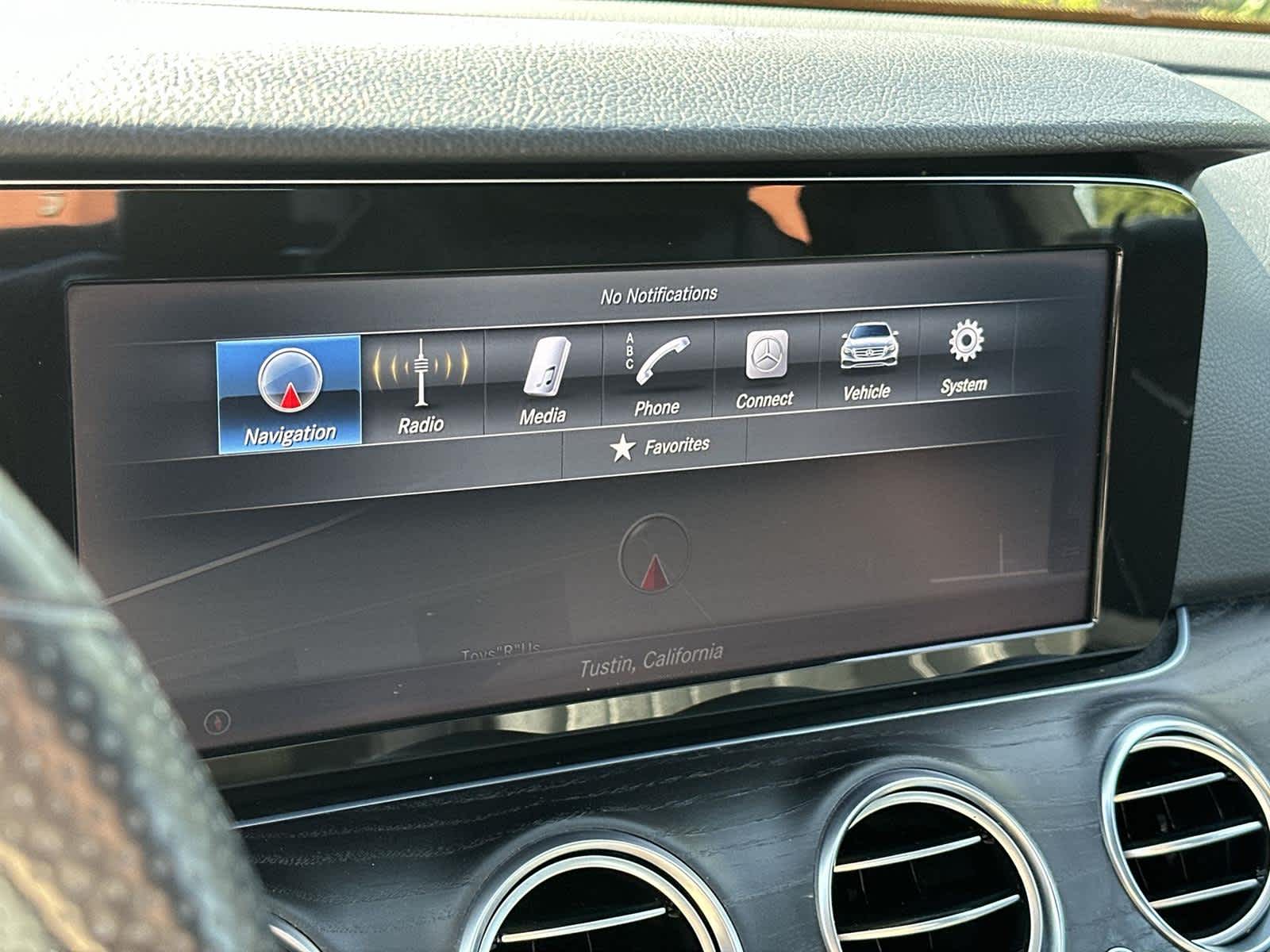 Thumbnail: 2017 Mercedes-Benz E-Class - 29