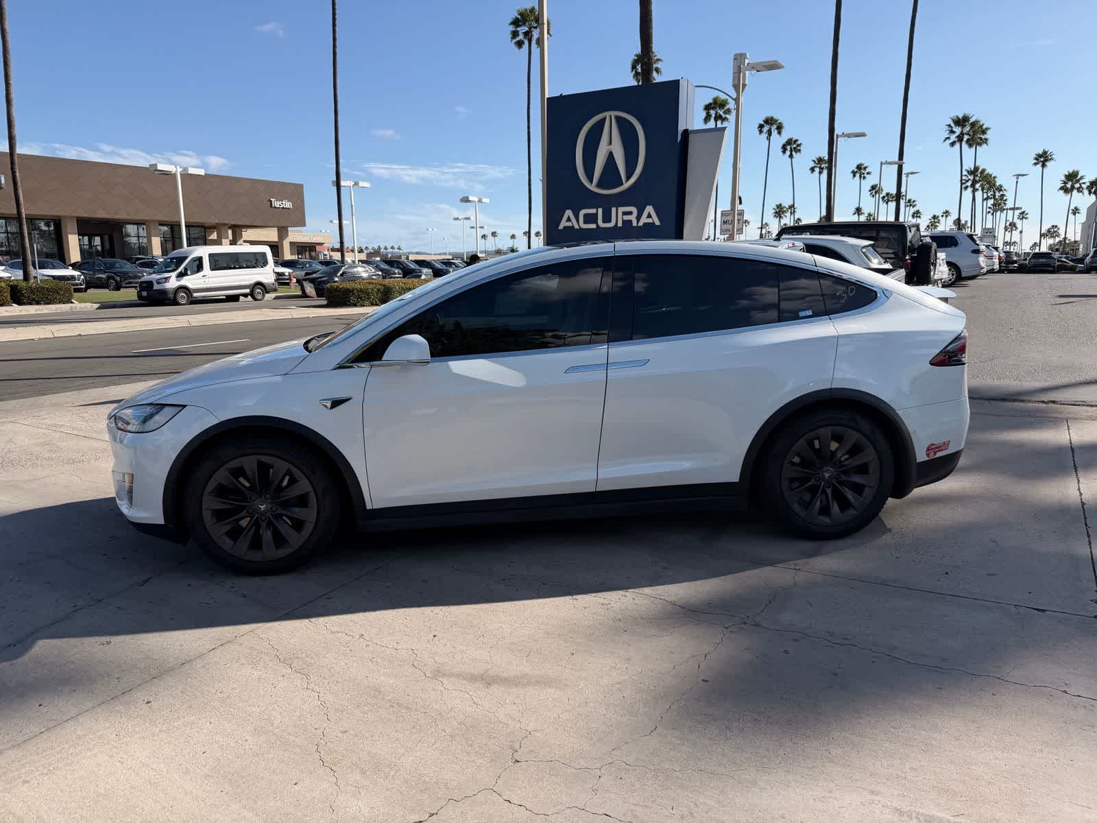 Thumbnail: 2018 Tesla Model X - 2