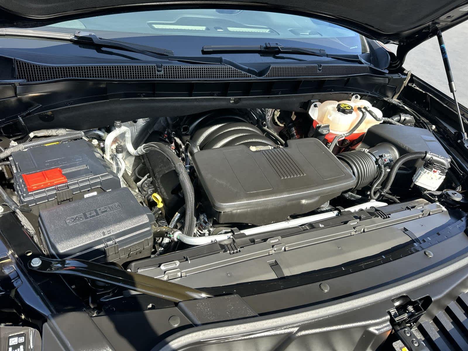 Thumbnail: 2024 Chevrolet Tahoe - 9