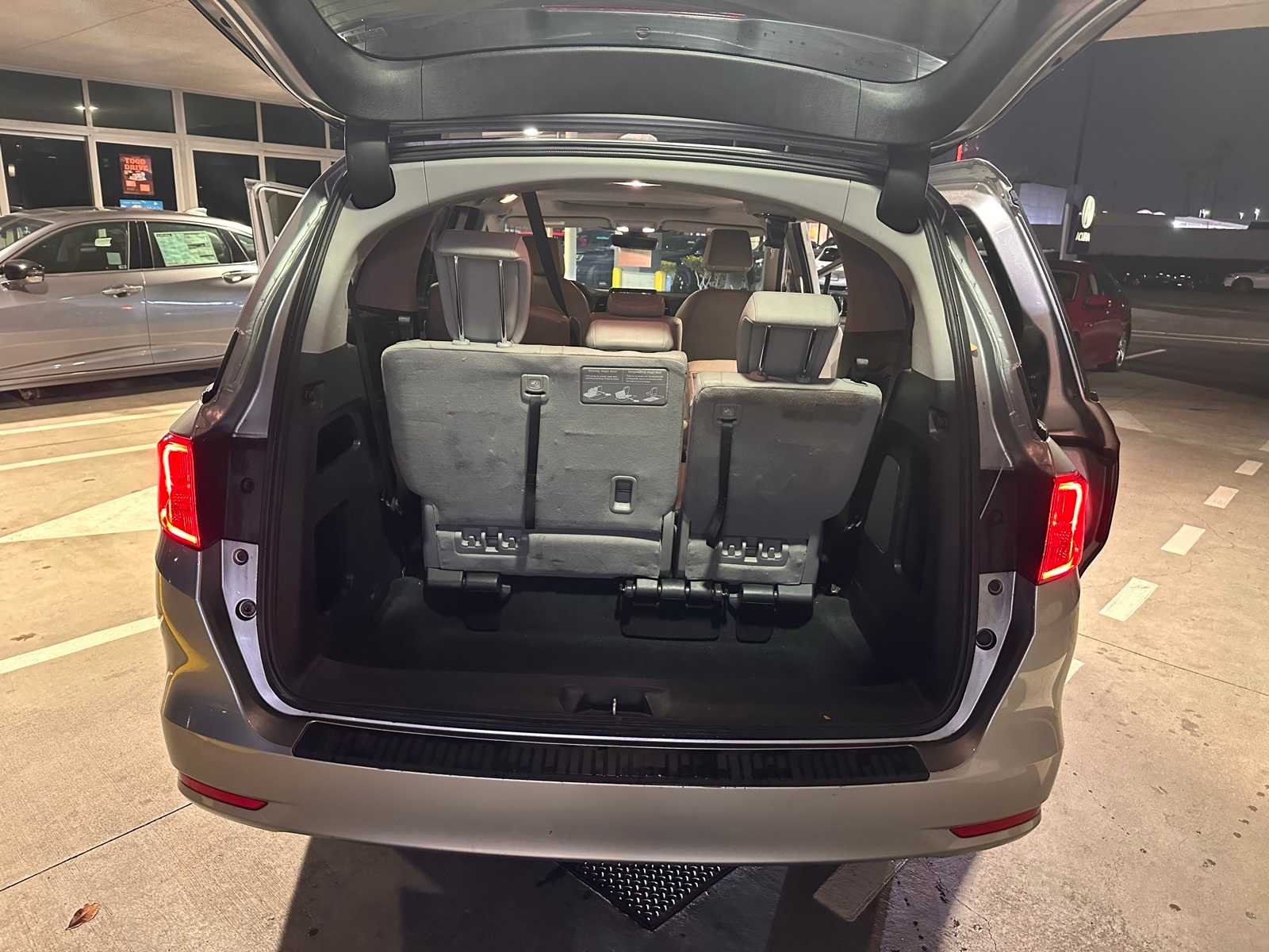 Thumbnail: 2023 Honda Odyssey - 23