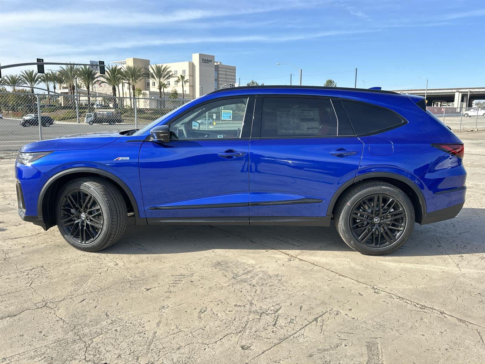 Thumbnail: 2025 Acura ADX - 3