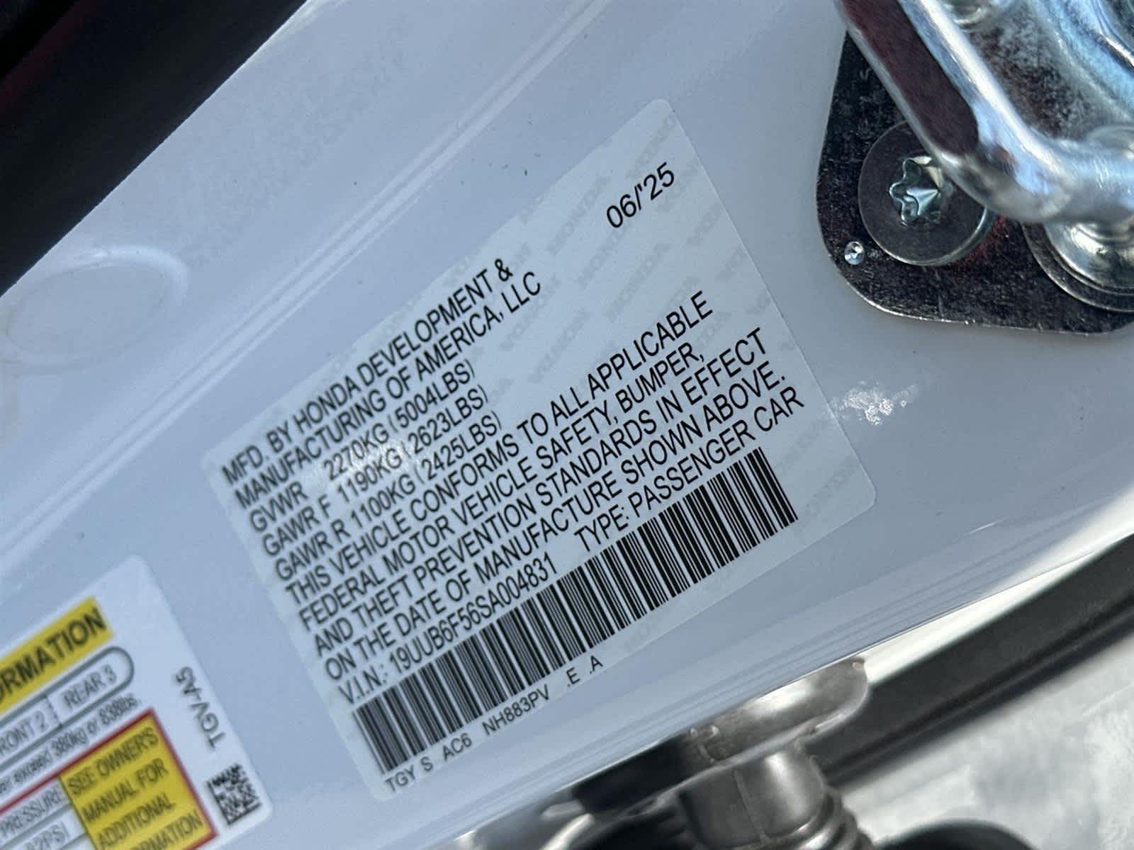 Thumbnail: 2025 Acura TLX - 22