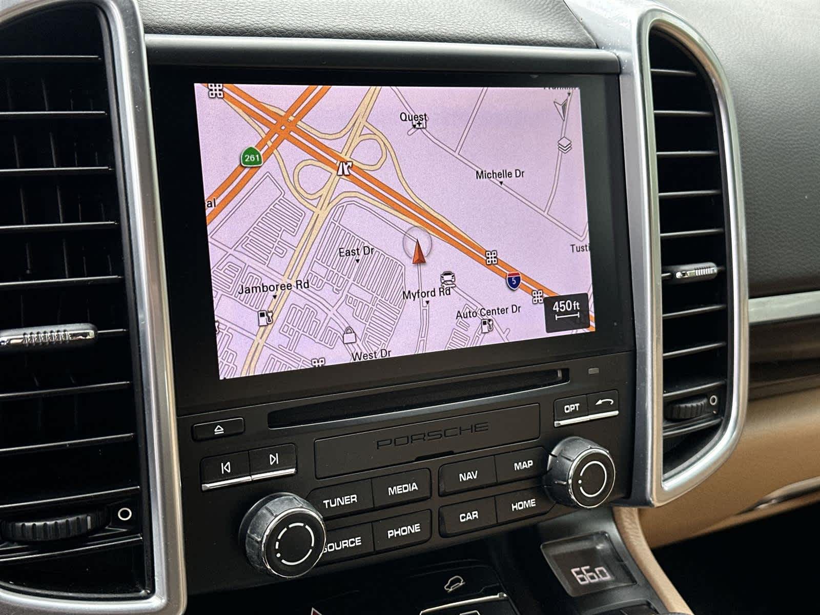 Thumbnail: 2017 Porsche Cayenne - 17