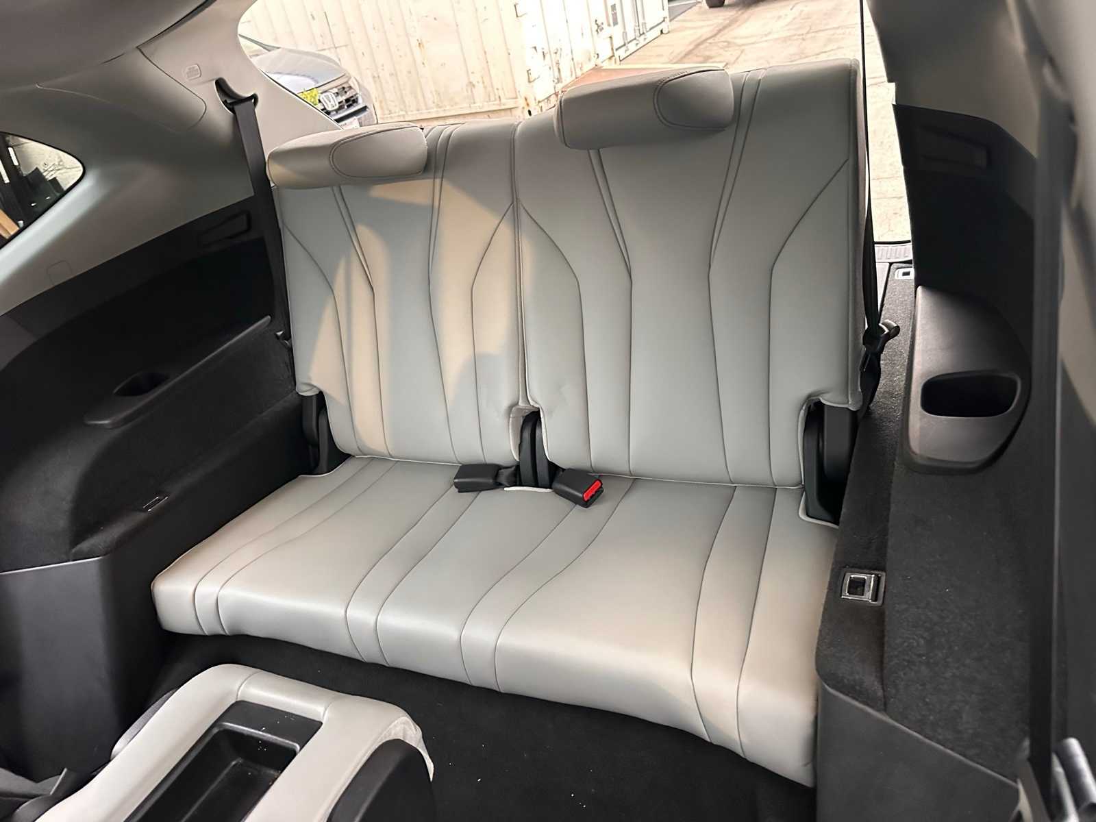 Thumbnail: 2023 Acura MDX - 11