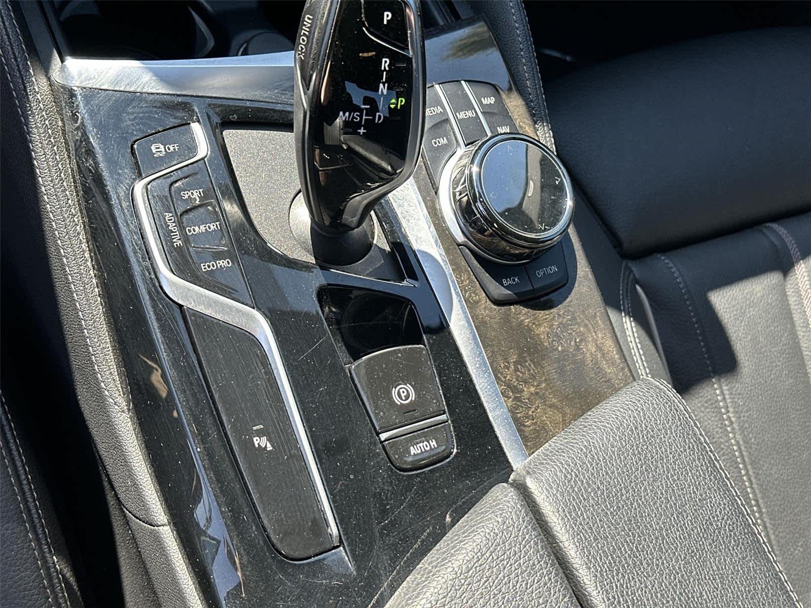 Thumbnail: 2021 BMW 5 Series - 37