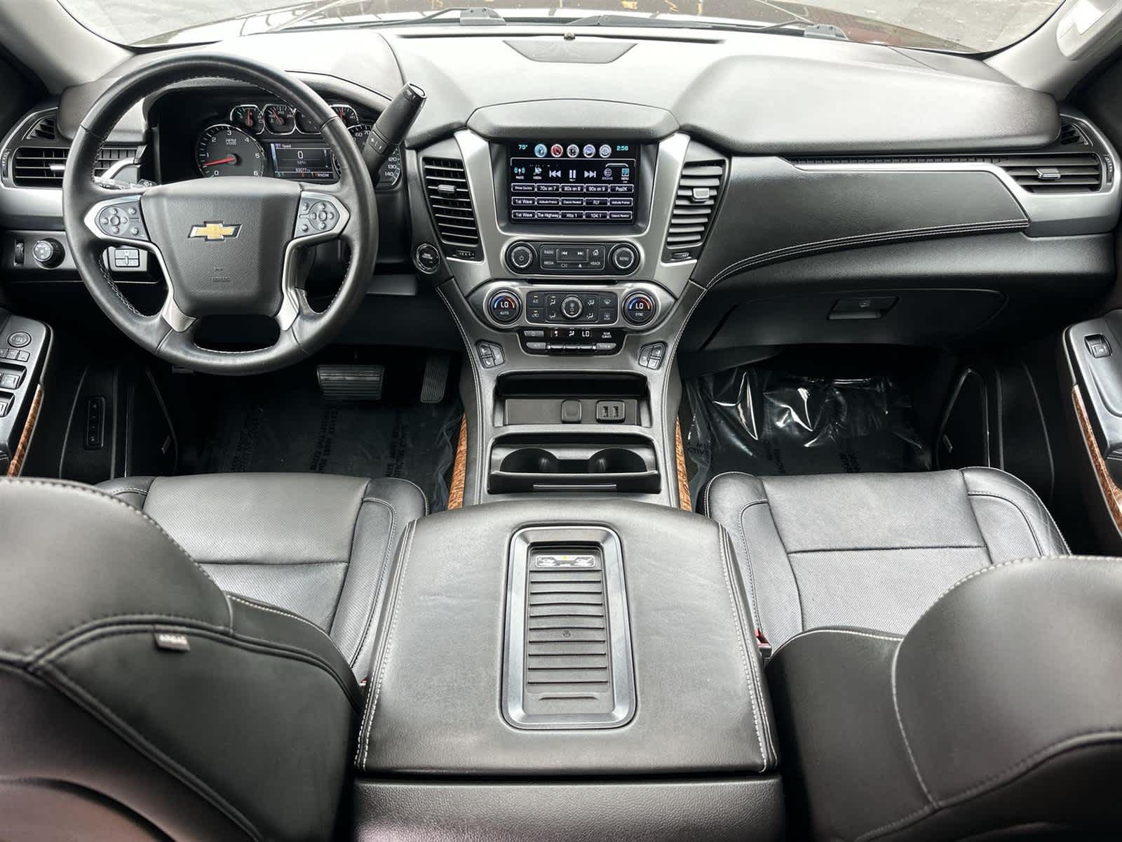 Thumbnail: 2016 Chevrolet Suburban - 10