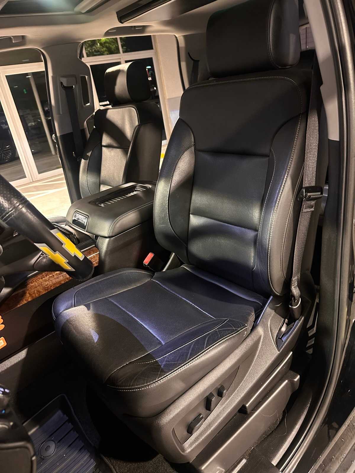 Thumbnail: 2018 Chevrolet Tahoe - 16