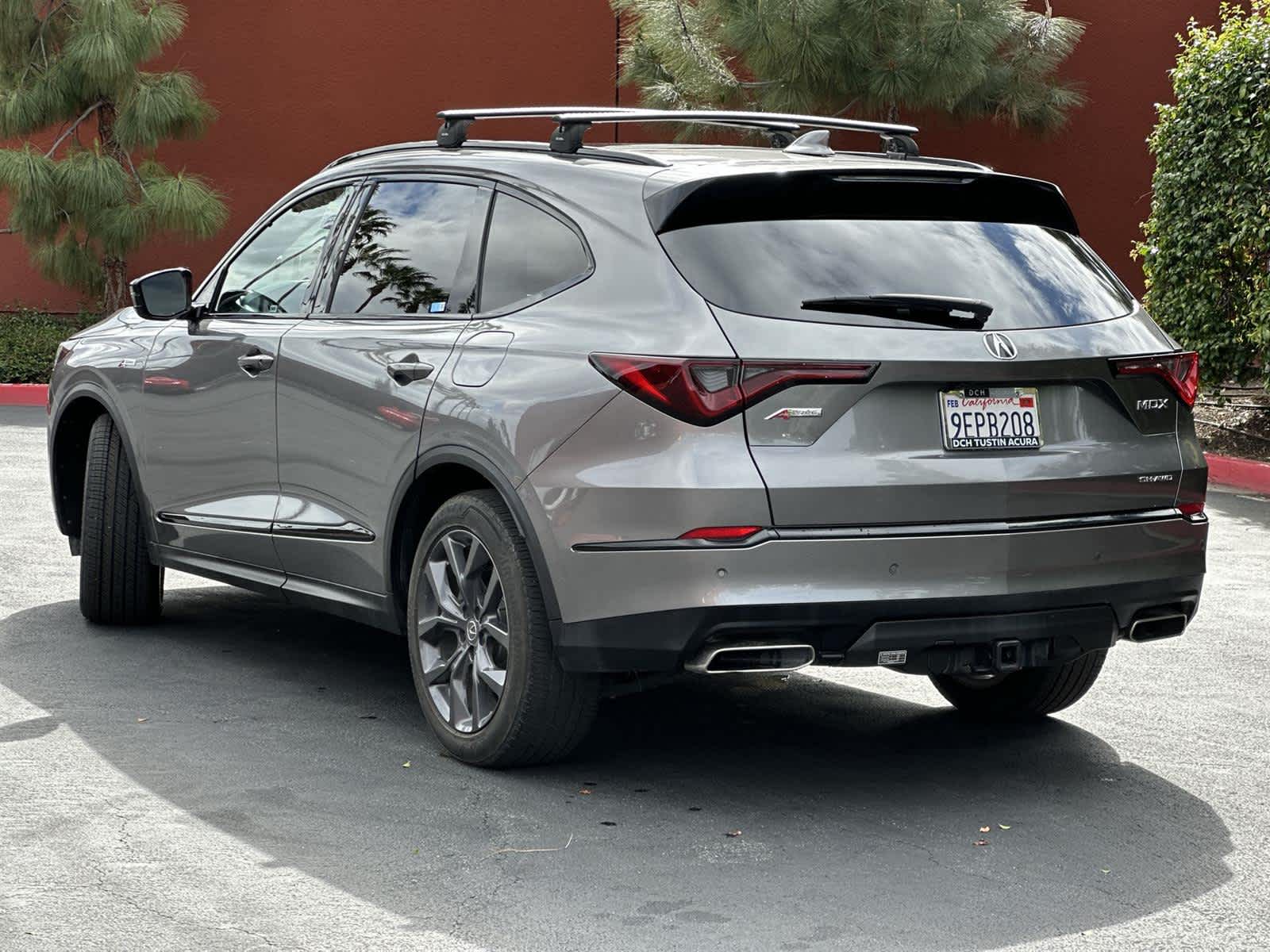 Thumbnail: 2023 Acura MDX - 4