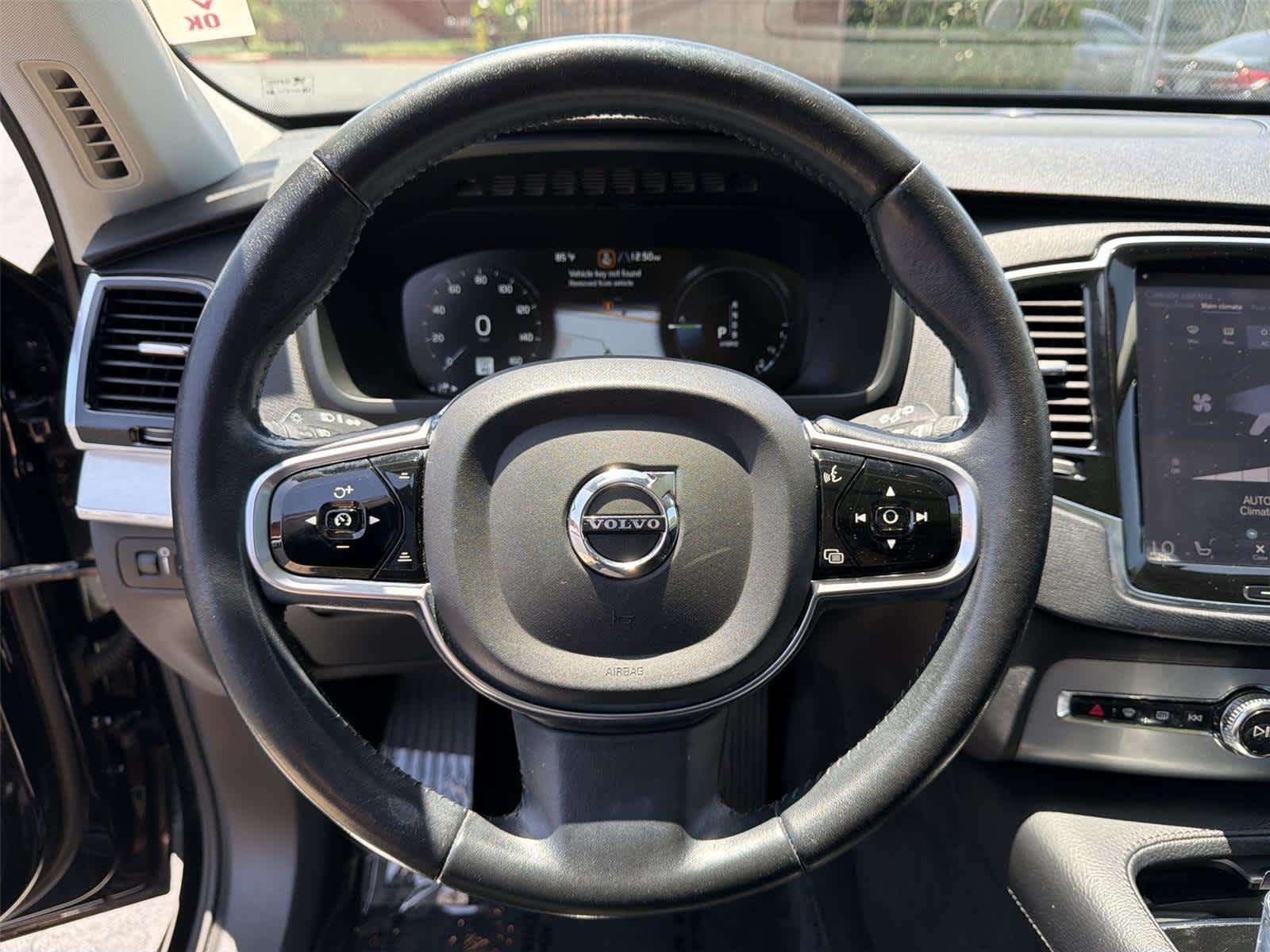 Thumbnail: 2016 Volvo XC90 - 16