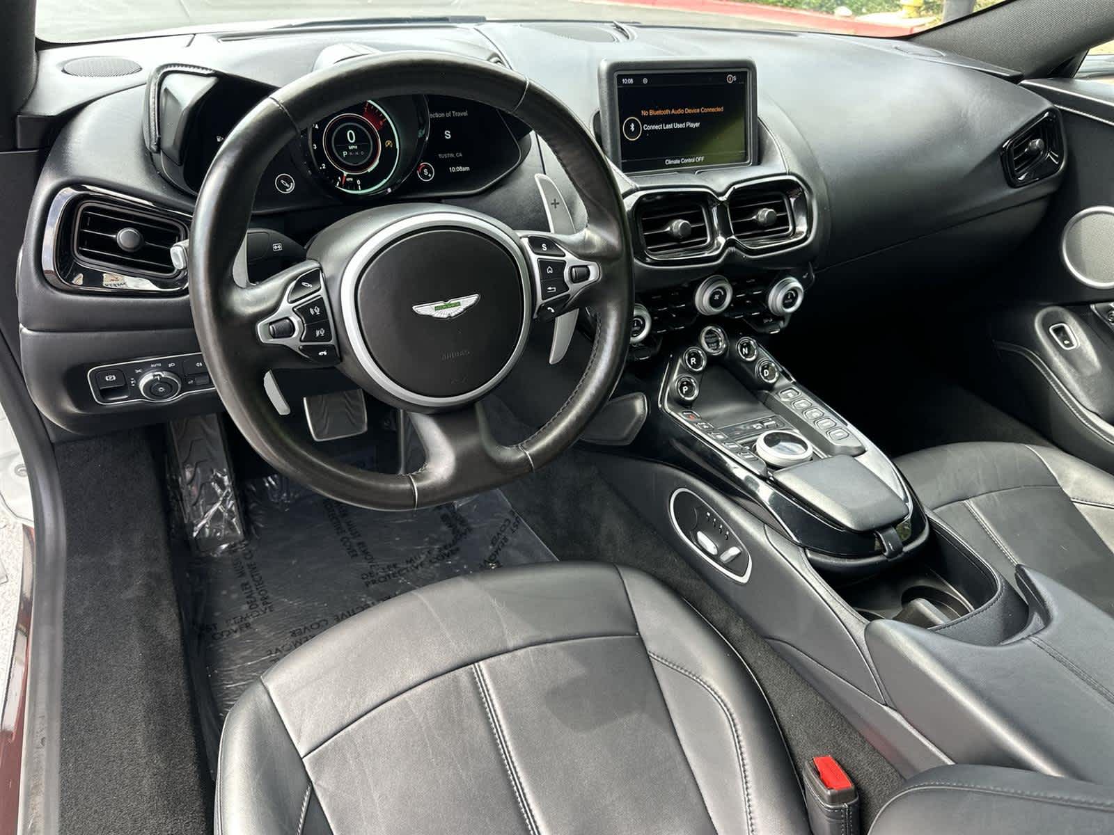 Thumbnail: 2022 Aston Martin Vantage - 10