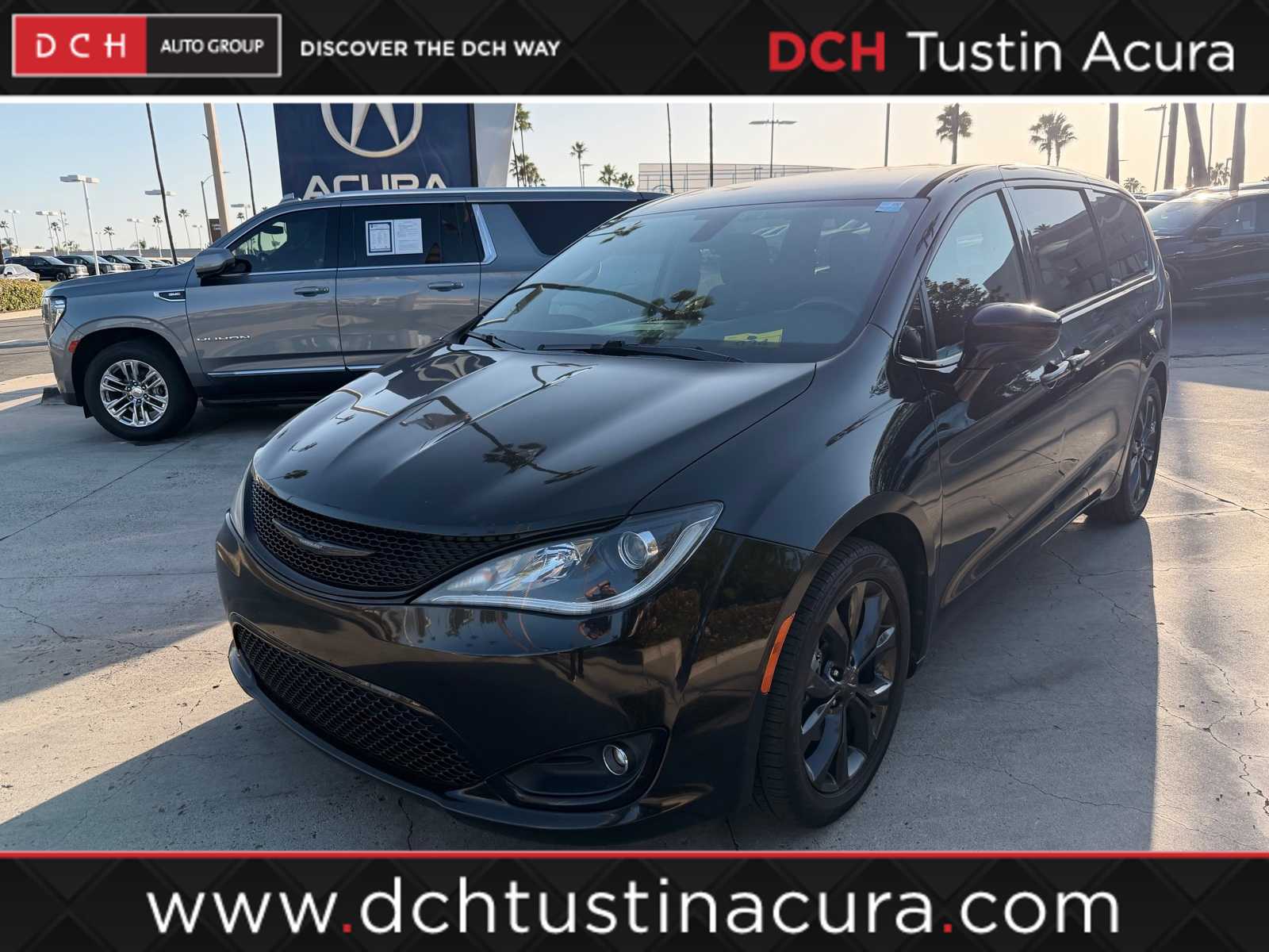 2019 Chrysler Pacifica Touring Plus -
                  Tustin, CA