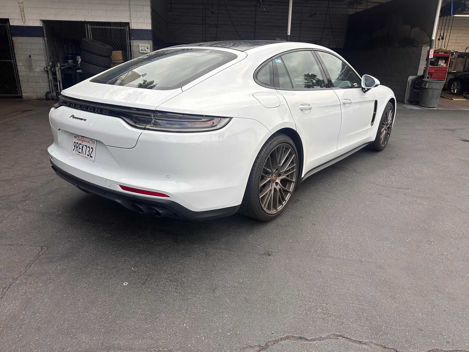 Thumbnail: 2022 Porsche Panamera - 5