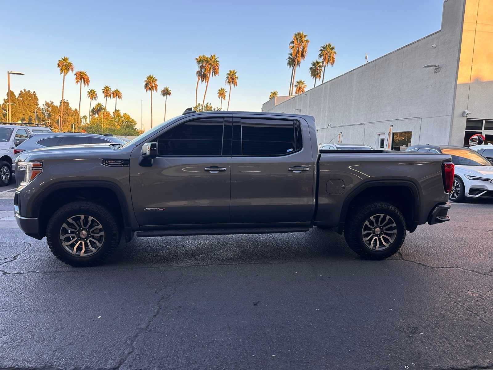 Thumbnail: 2022 GMC Sierra 1500 - 2
