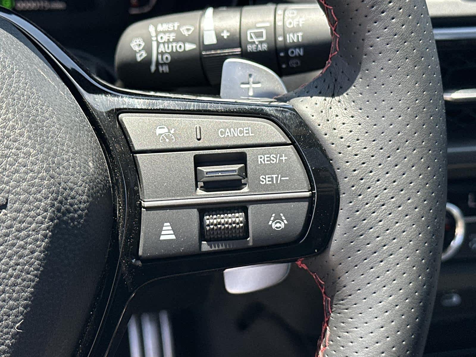 Thumbnail: 2025 Acura ADX - 24