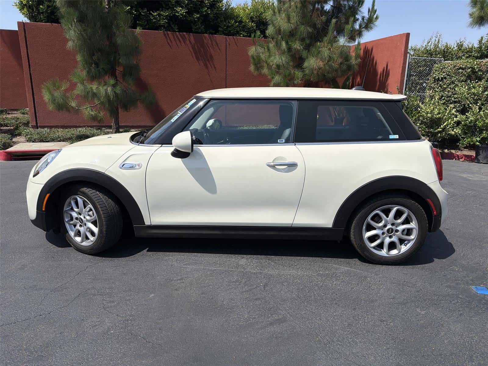 Thumbnail: 2018 MINI Cooper Hardtop - 3