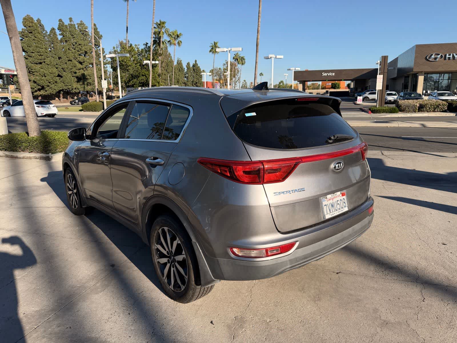 Thumbnail: 2017 Kia Sportage - 3