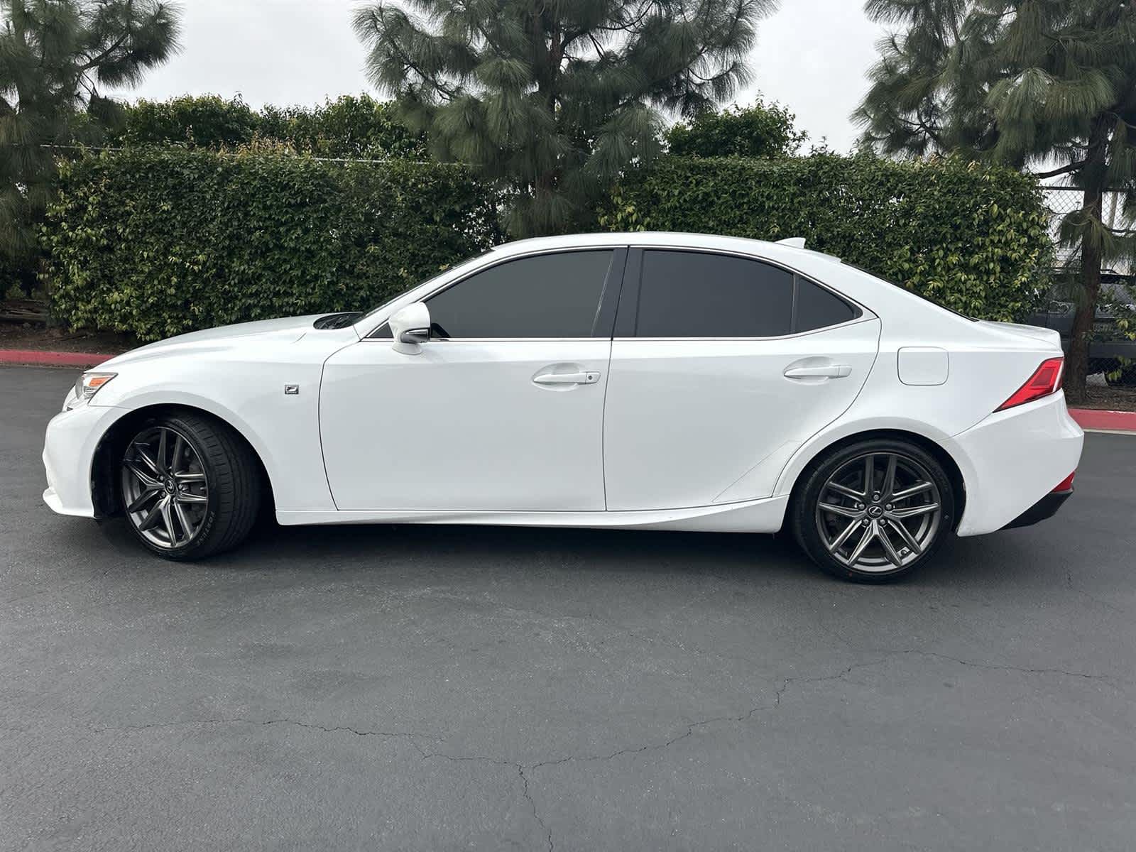 Thumbnail: 2016 Lexus IS - 3