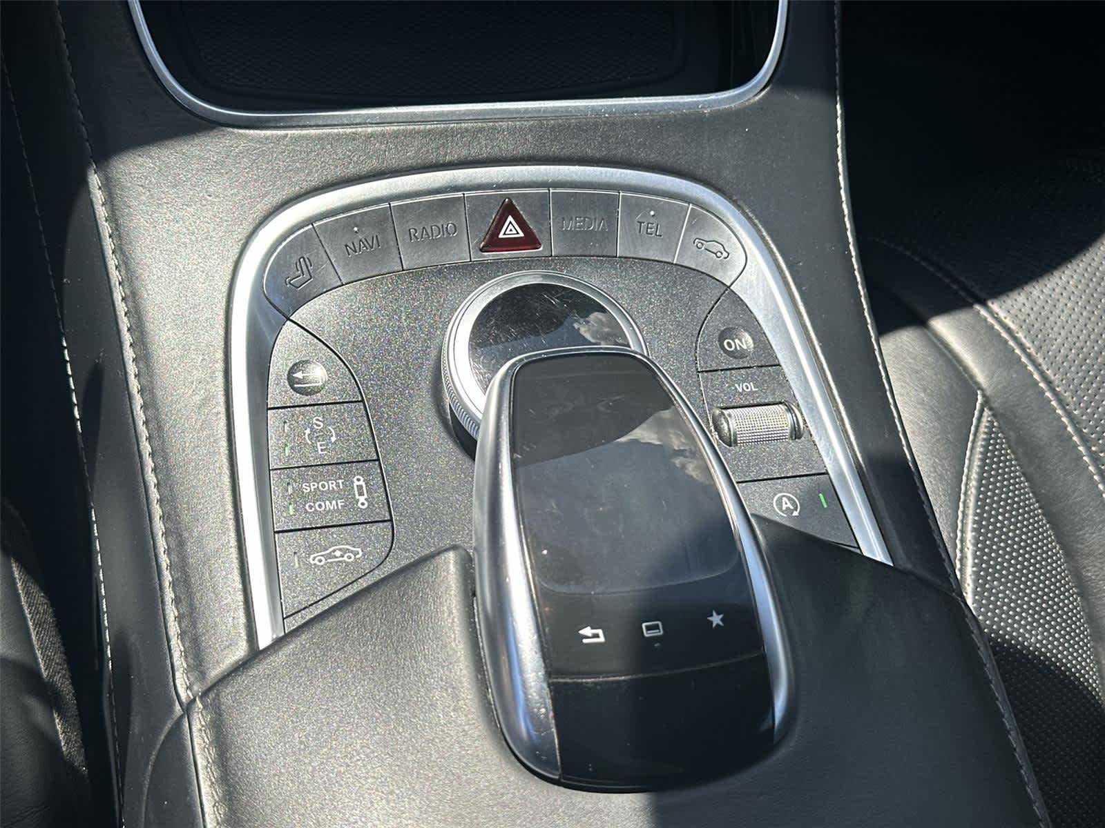 Thumbnail: 2015 Mercedes-Benz S-Class - 36