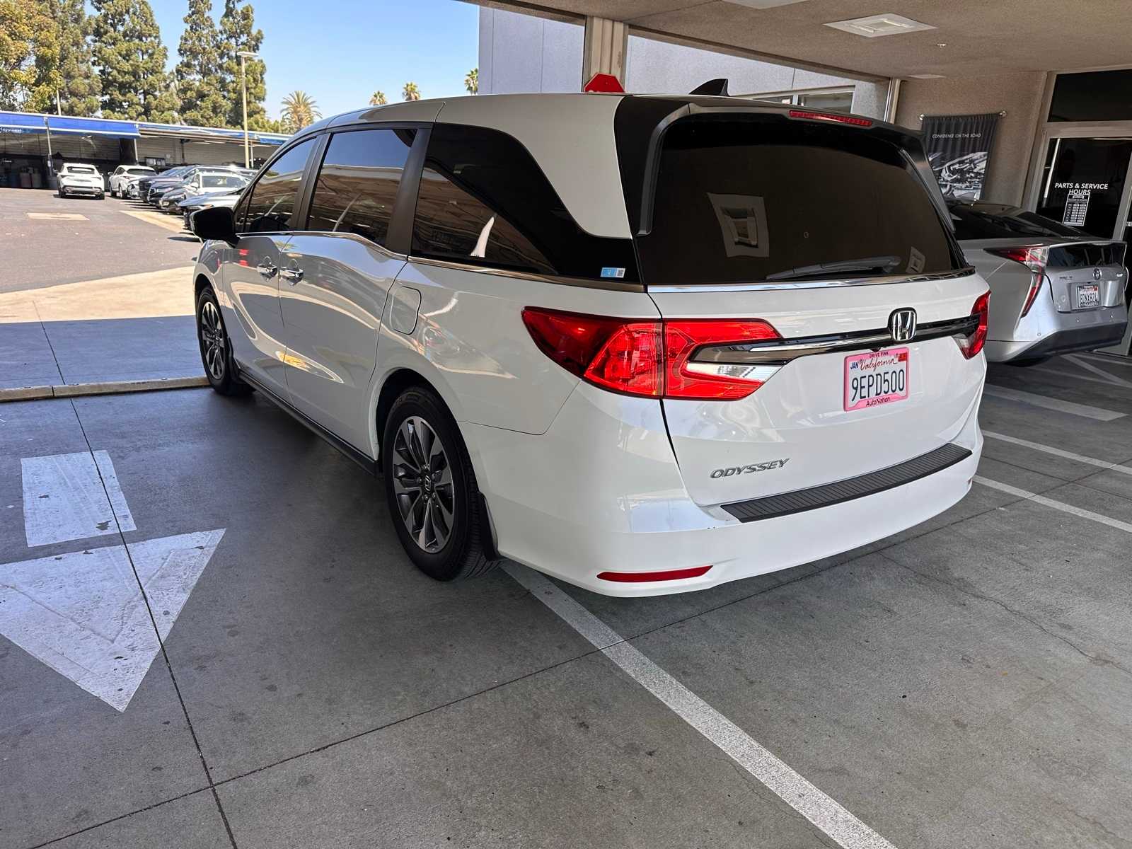 Thumbnail: 2023 Honda Odyssey - 3