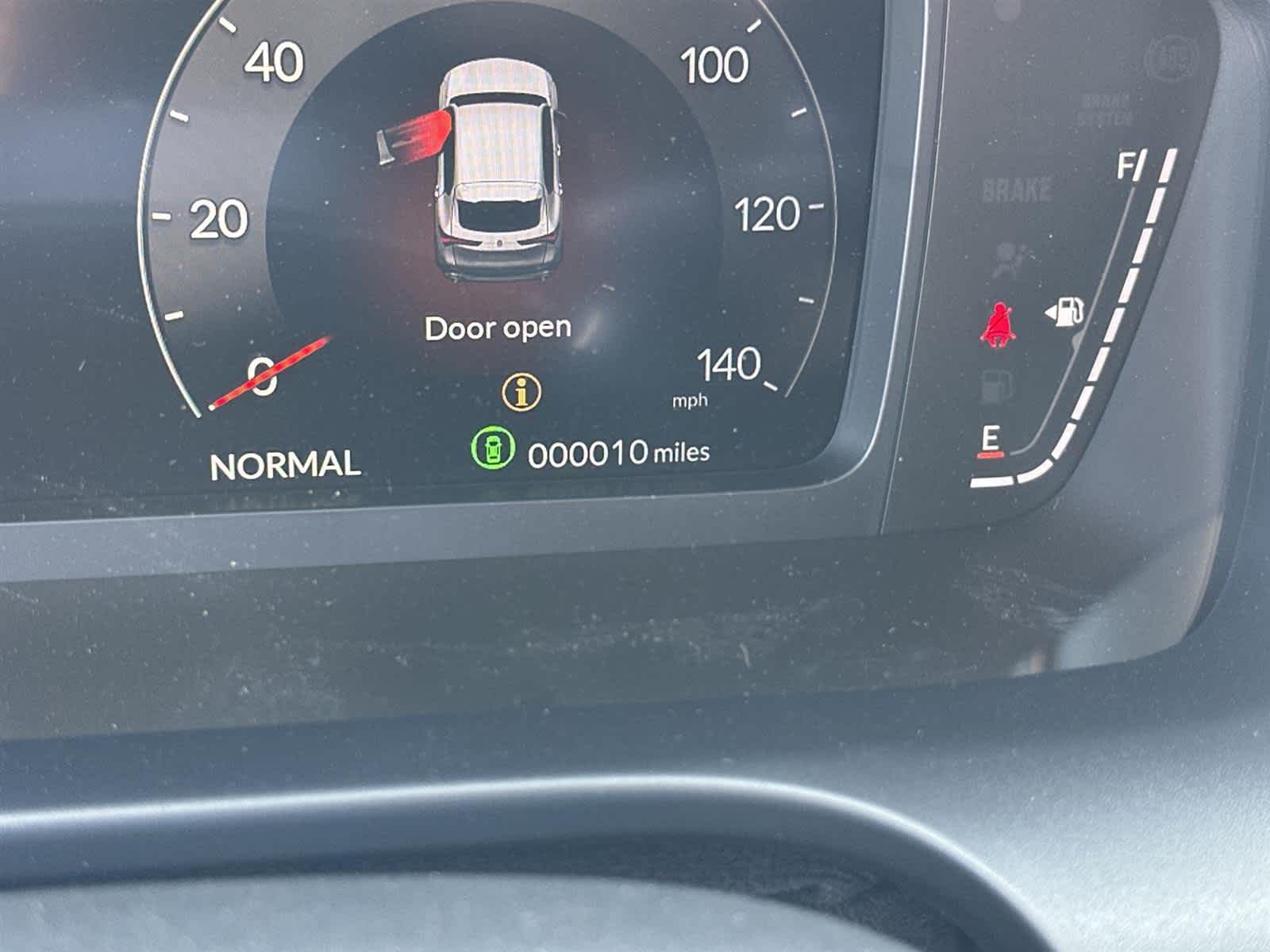 Thumbnail: 2025 Acura ADX - 19