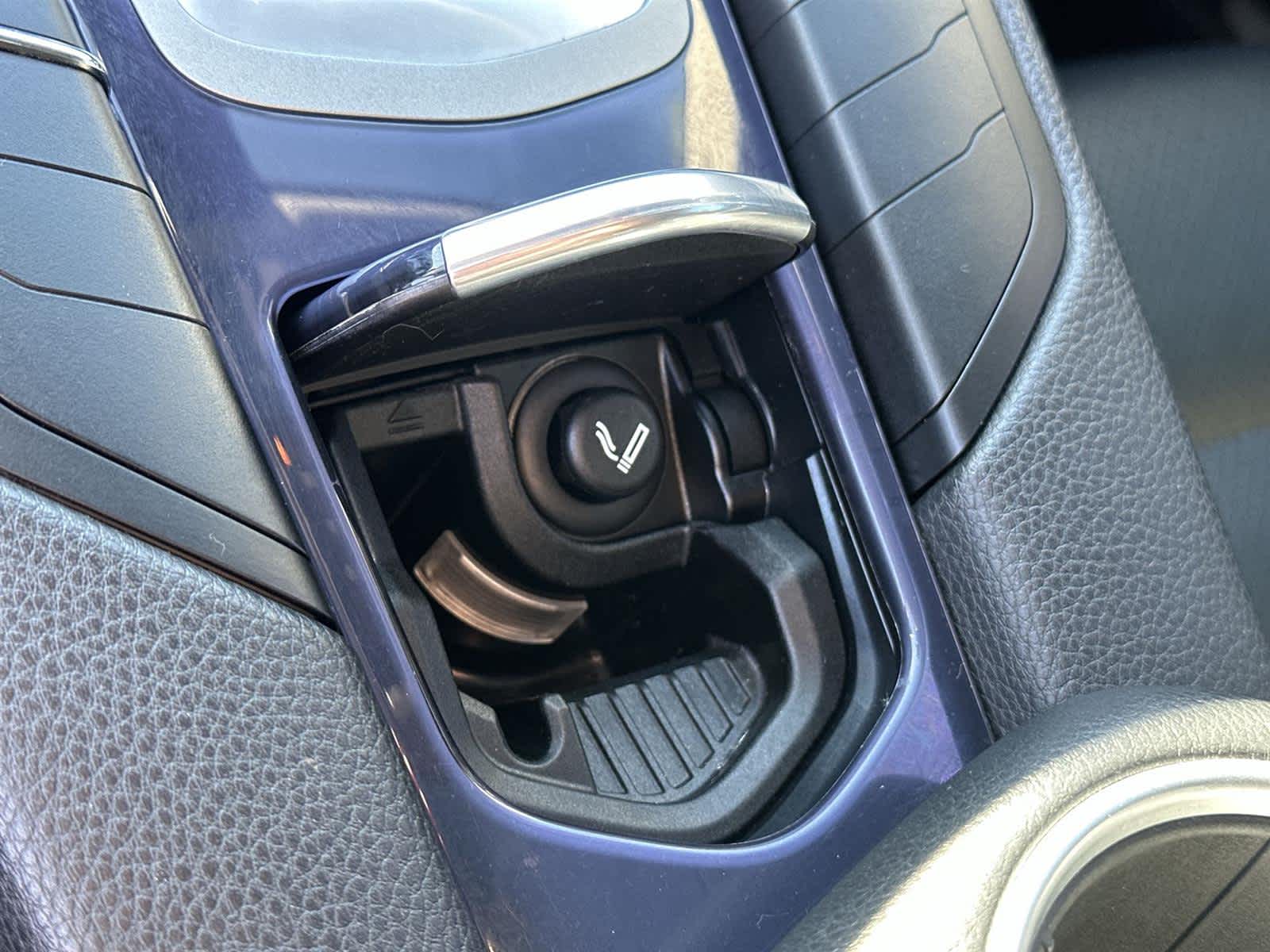 Thumbnail: 2016 Porsche Panamera - 31