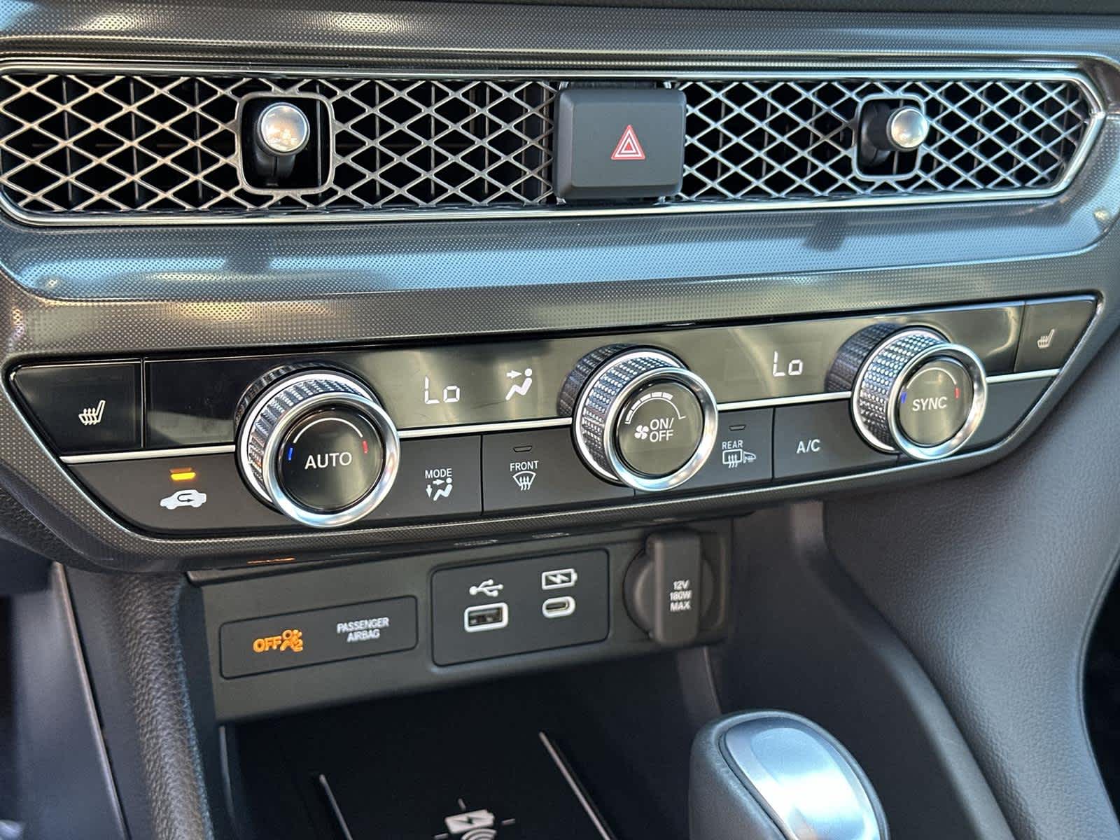 Thumbnail: 2025 Acura Integra - 27