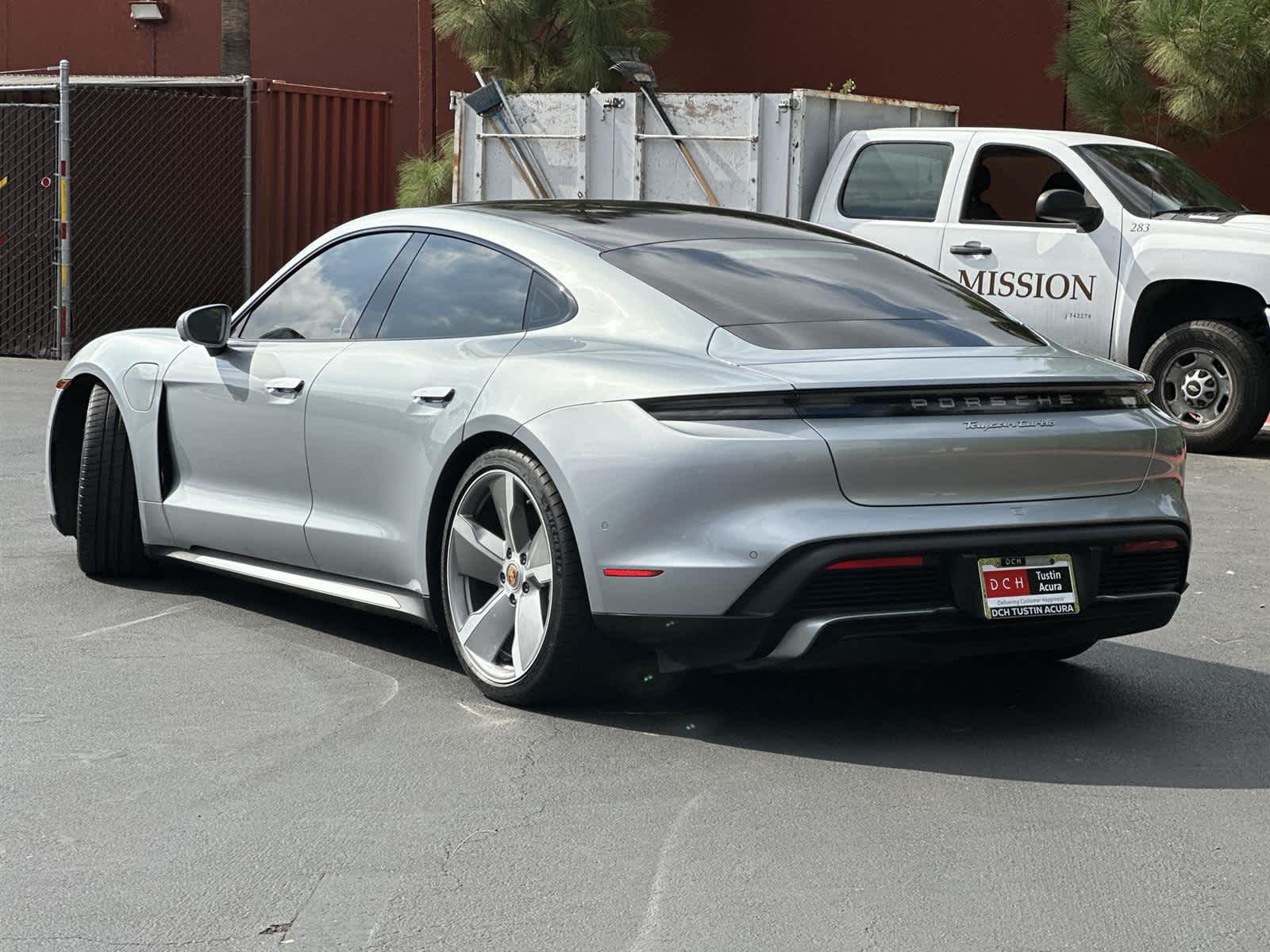 Thumbnail: 2020 Porsche Taycan - 4