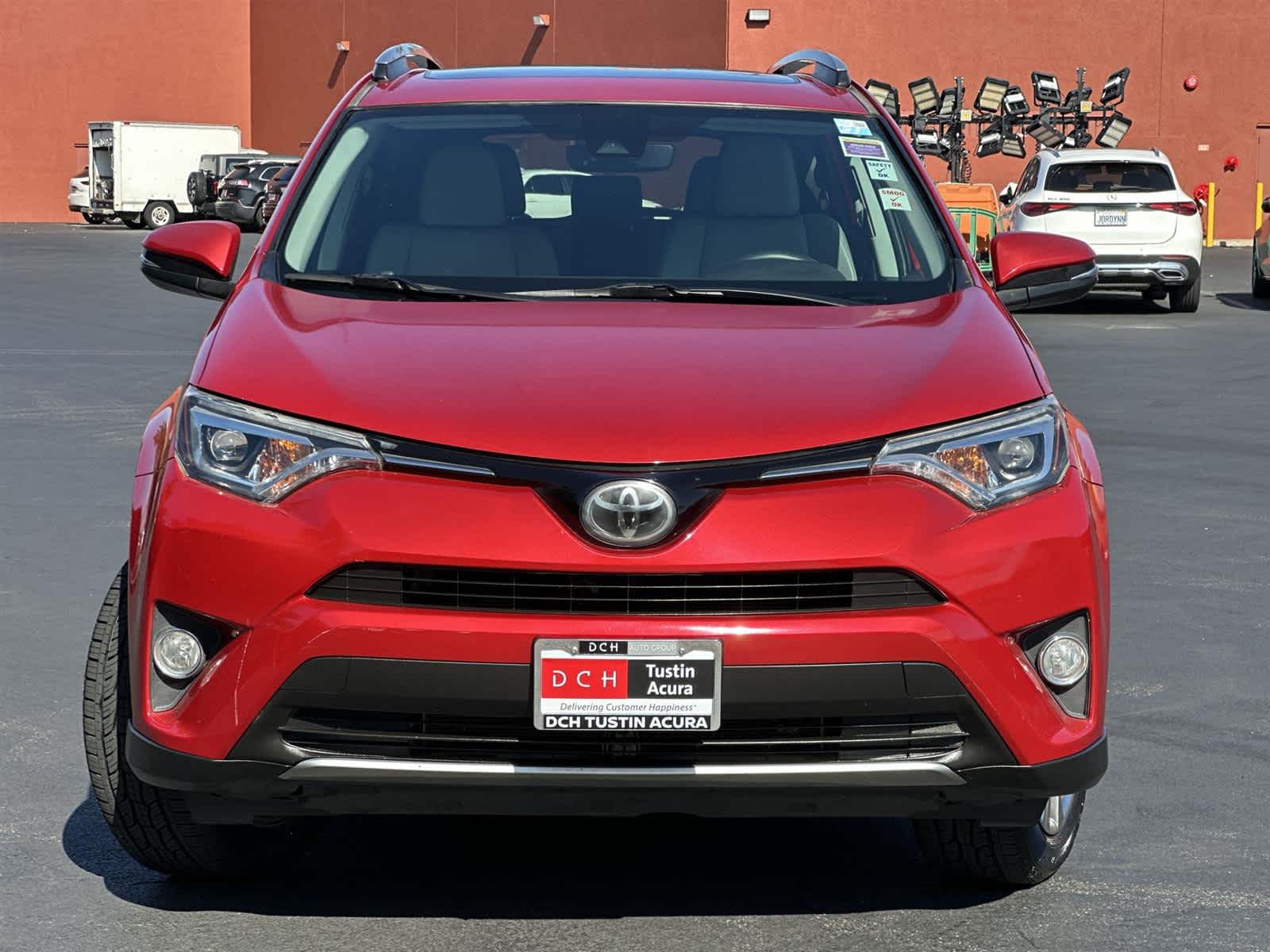 Thumbnail: 2017 Toyota RAV4 - 6
