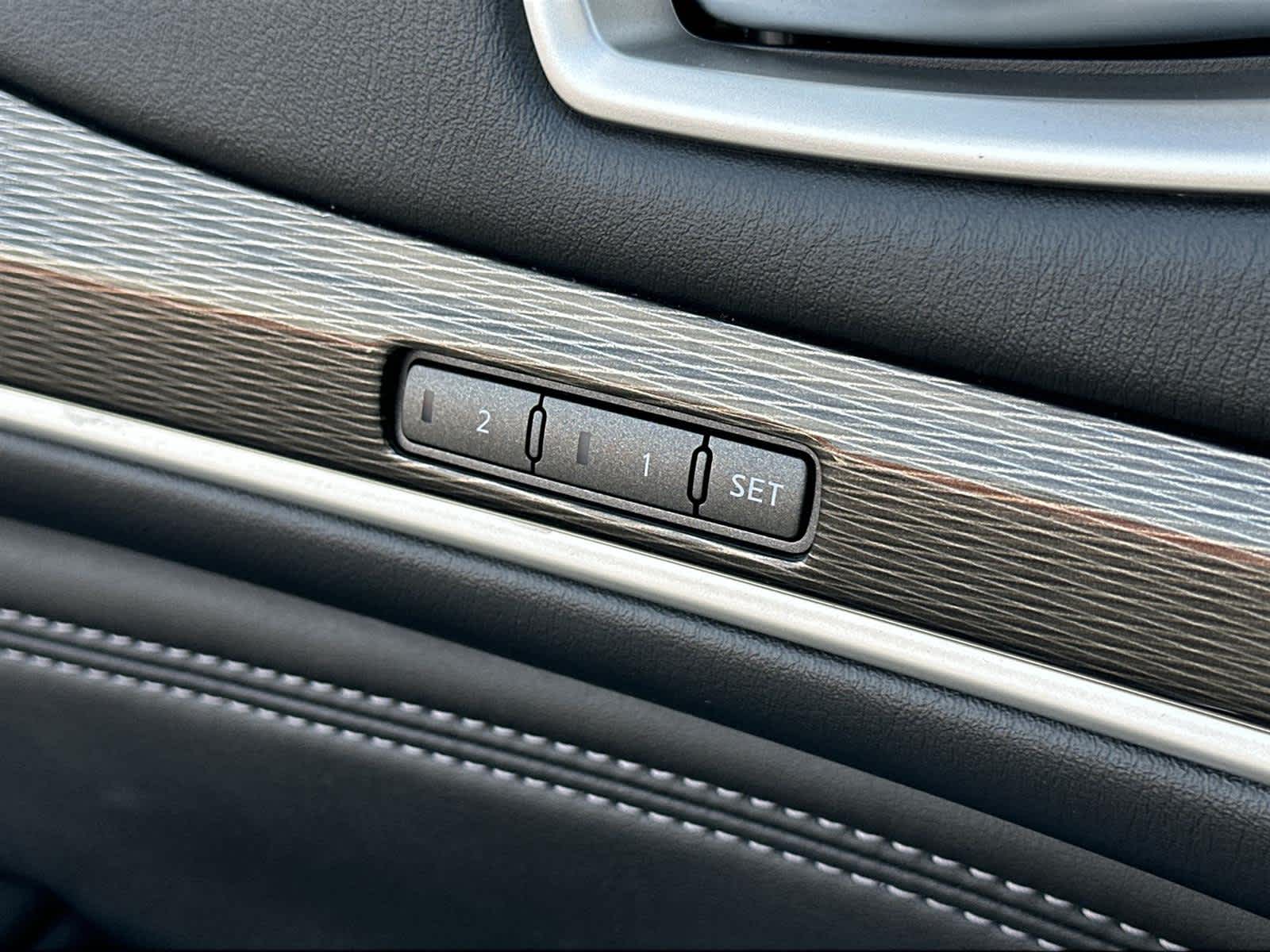 Thumbnail: 2016 INFINITI QX60 - 30